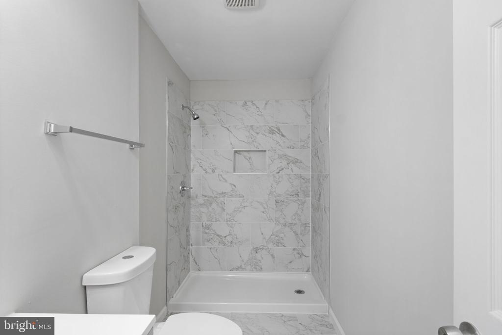 6006 CALHOUN DR, FREDERICKSBURG, Virginia 22407, 6 Bedrooms Bedrooms, ,3 BathroomsBathrooms,Residential,6006 CALHOUN DR,VASP2032112 MLS # VASP2032112
