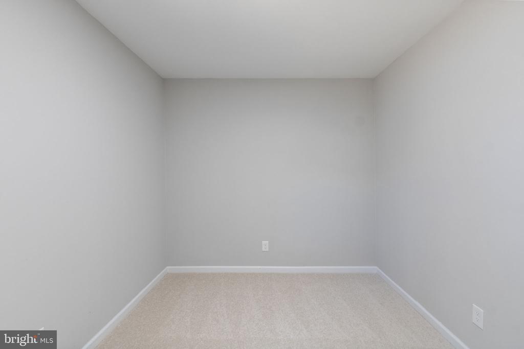 6006 CALHOUN DR, FREDERICKSBURG, Virginia 22407, 6 Bedrooms Bedrooms, ,3 BathroomsBathrooms,Residential,6006 CALHOUN DR,VASP2032112 MLS # VASP2032112