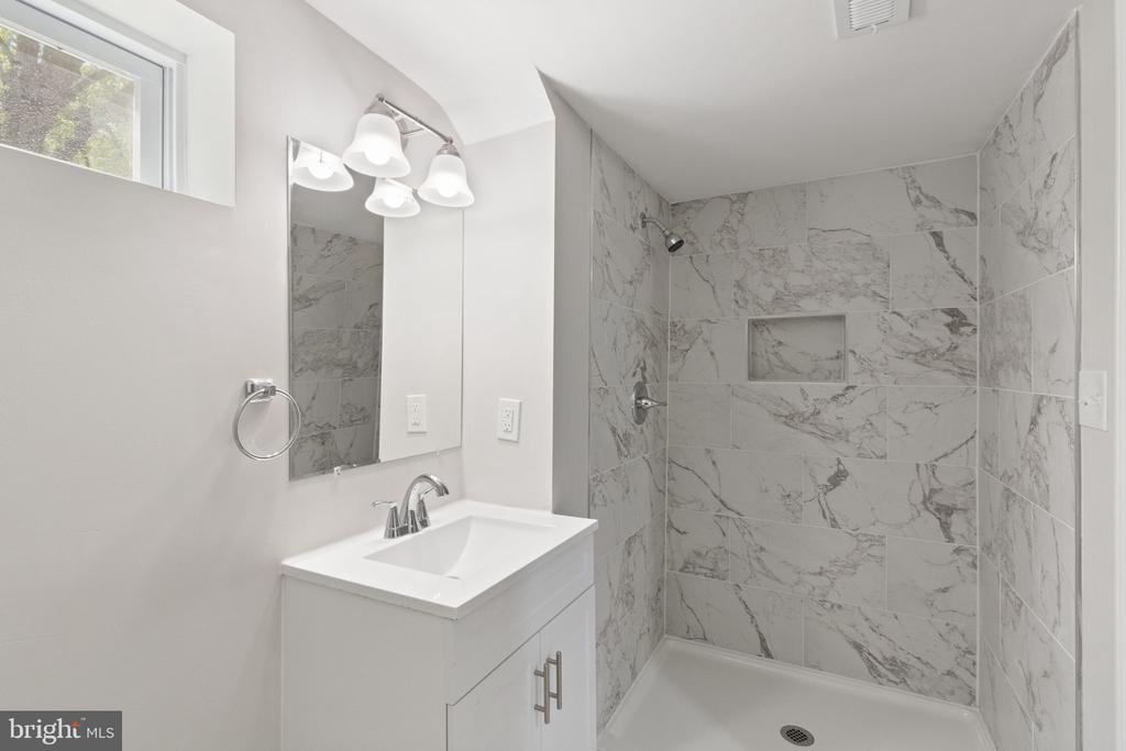 6006 CALHOUN DR, FREDERICKSBURG, Virginia 22407, 6 Bedrooms Bedrooms, ,3 BathroomsBathrooms,Residential,6006 CALHOUN DR,VASP2032112 MLS # VASP2032112