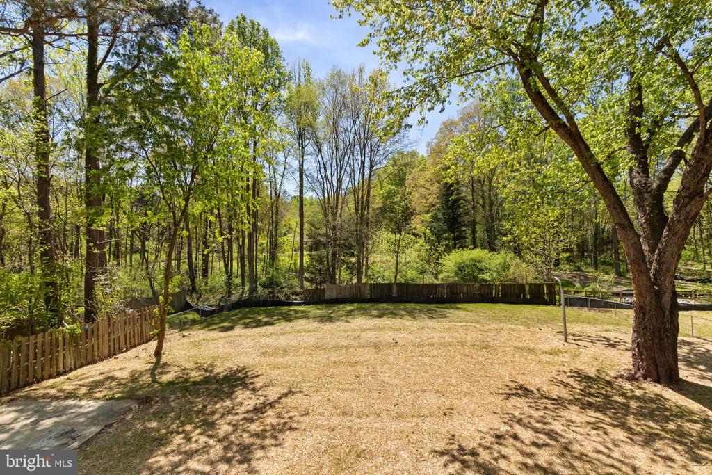 6006 CALHOUN DR, FREDERICKSBURG, Virginia 22407, 6 Bedrooms Bedrooms, ,3 BathroomsBathrooms,Residential,6006 CALHOUN DR,VASP2032112 MLS # VASP2032112