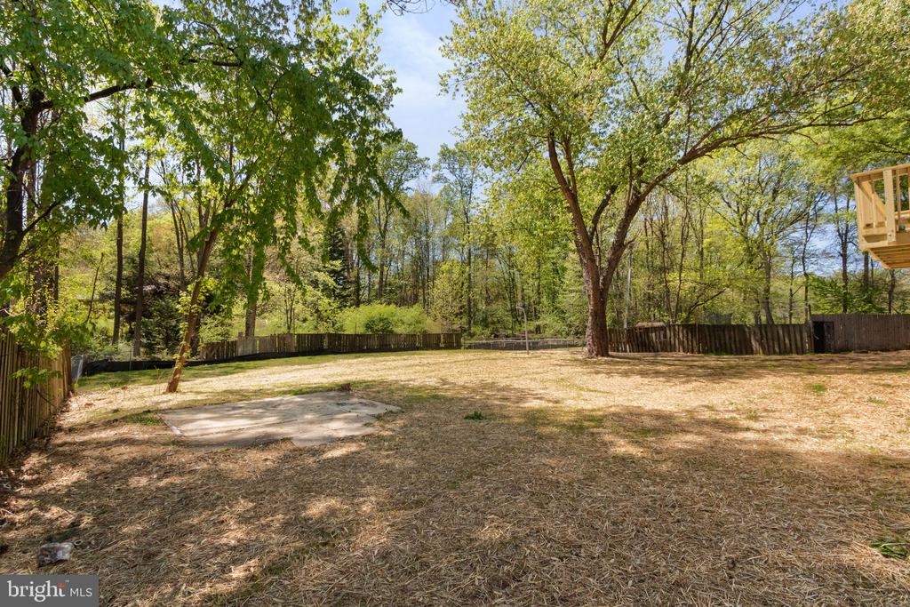 6006 CALHOUN DR, FREDERICKSBURG, Virginia 22407, 6 Bedrooms Bedrooms, ,3 BathroomsBathrooms,Residential,6006 CALHOUN DR,VASP2032112 MLS # VASP2032112