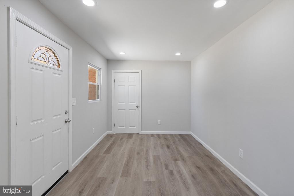6006 CALHOUN DR, FREDERICKSBURG, Virginia 22407, 6 Bedrooms Bedrooms, ,3 BathroomsBathrooms,Residential,6006 CALHOUN DR,VASP2032112 MLS # VASP2032112