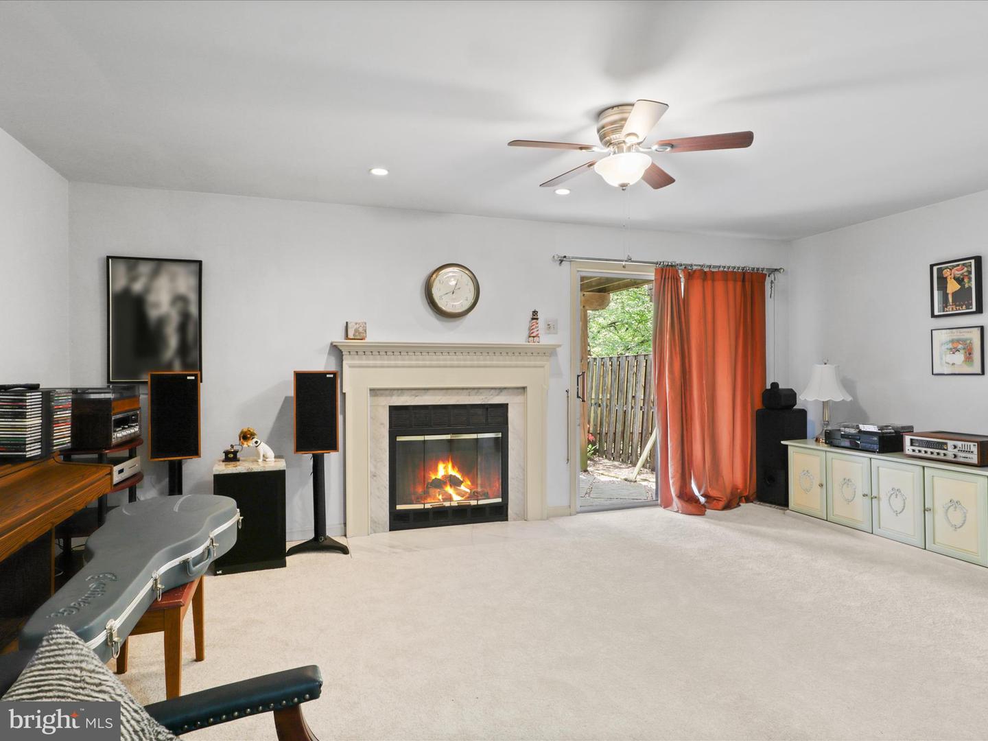 3935 KERNSTOWN CT, FAIRFAX, Virginia 22033, 3 Bedrooms Bedrooms, ,2 BathroomsBathrooms,Residential,For sale,3935 KERNSTOWN CT,VAFX2225932 MLS # VAFX2225932
