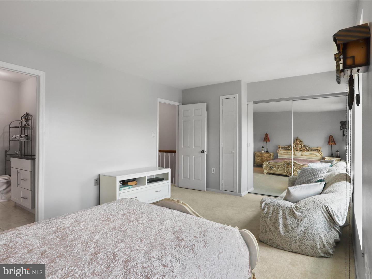 3935 KERNSTOWN CT, FAIRFAX, Virginia 22033, 3 Bedrooms Bedrooms, ,2 BathroomsBathrooms,Residential,For sale,3935 KERNSTOWN CT,VAFX2225932 MLS # VAFX2225932