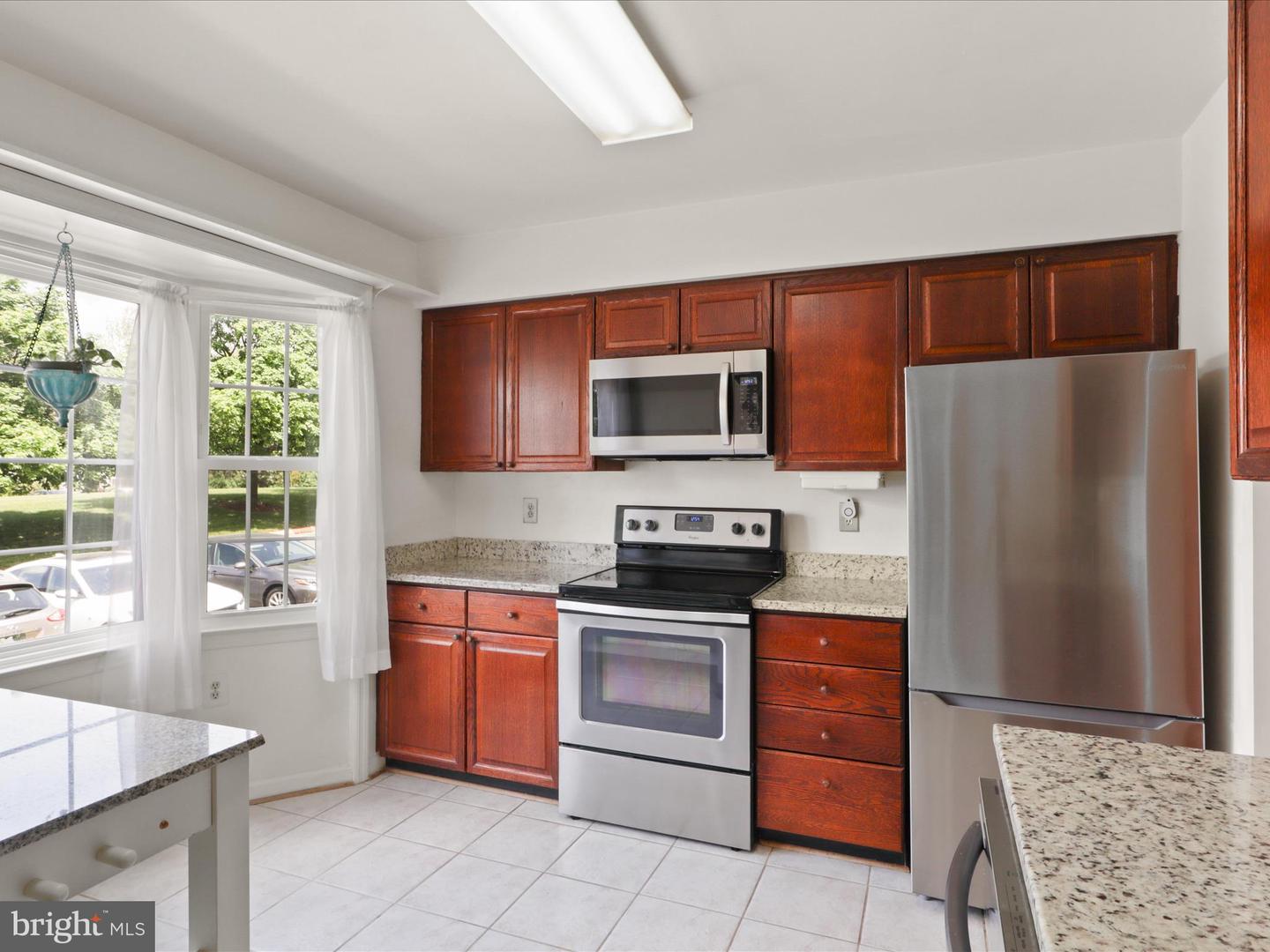 3935 KERNSTOWN CT, FAIRFAX, Virginia 22033, 3 Bedrooms Bedrooms, ,2 BathroomsBathrooms,Residential,For sale,3935 KERNSTOWN CT,VAFX2225932 MLS # VAFX2225932