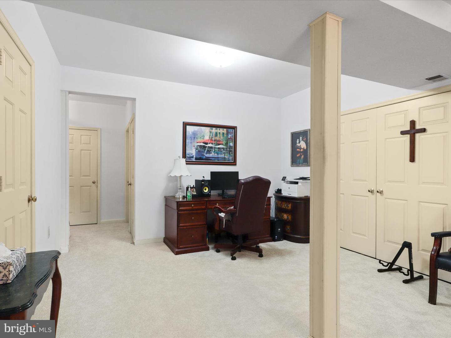 3935 KERNSTOWN CT, FAIRFAX, Virginia 22033, 3 Bedrooms Bedrooms, ,2 BathroomsBathrooms,Residential,For sale,3935 KERNSTOWN CT,VAFX2225932 MLS # VAFX2225932