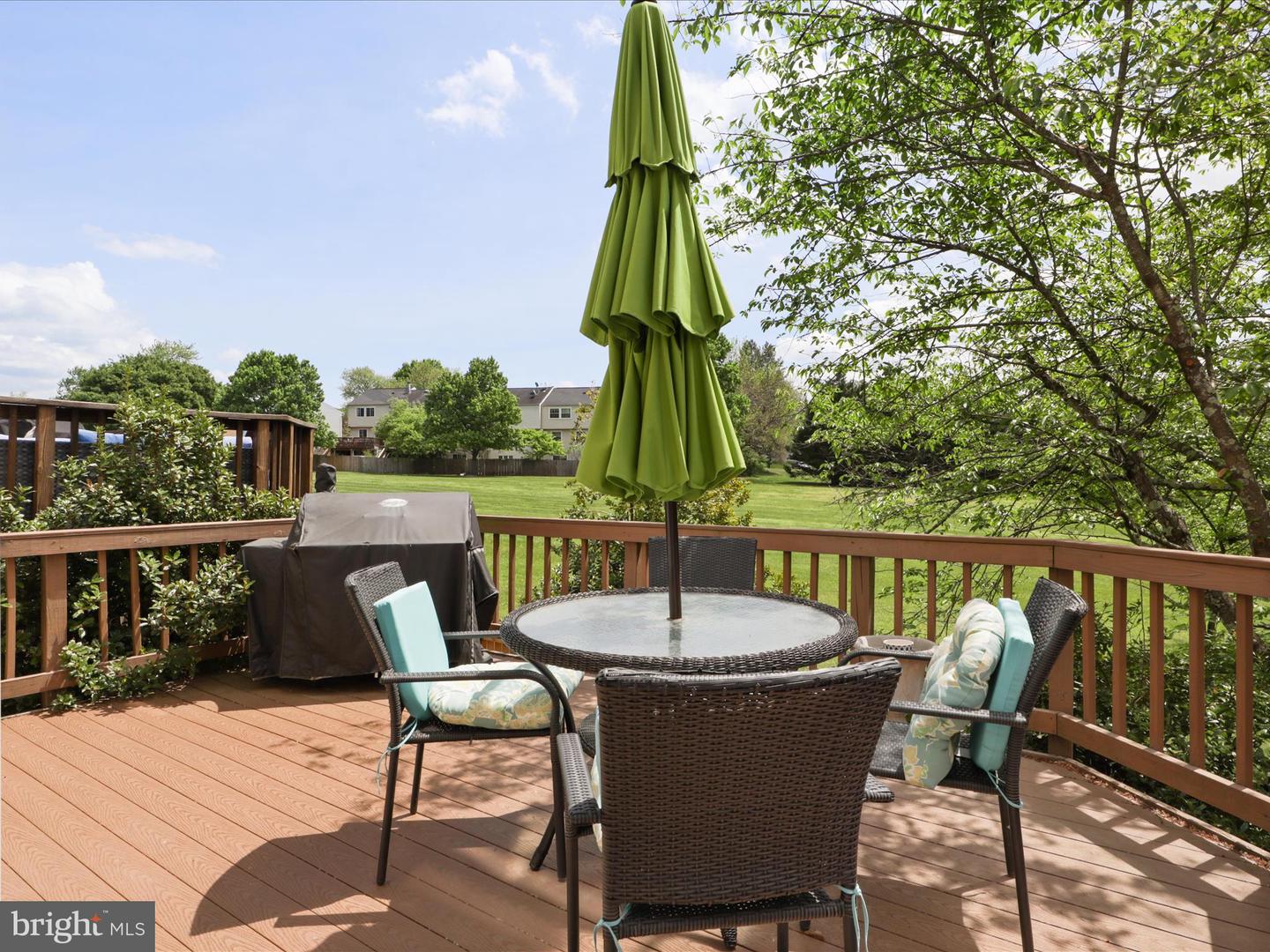 3935 KERNSTOWN CT, FAIRFAX, Virginia 22033, 3 Bedrooms Bedrooms, ,2 BathroomsBathrooms,Residential,For sale,3935 KERNSTOWN CT,VAFX2225932 MLS # VAFX2225932