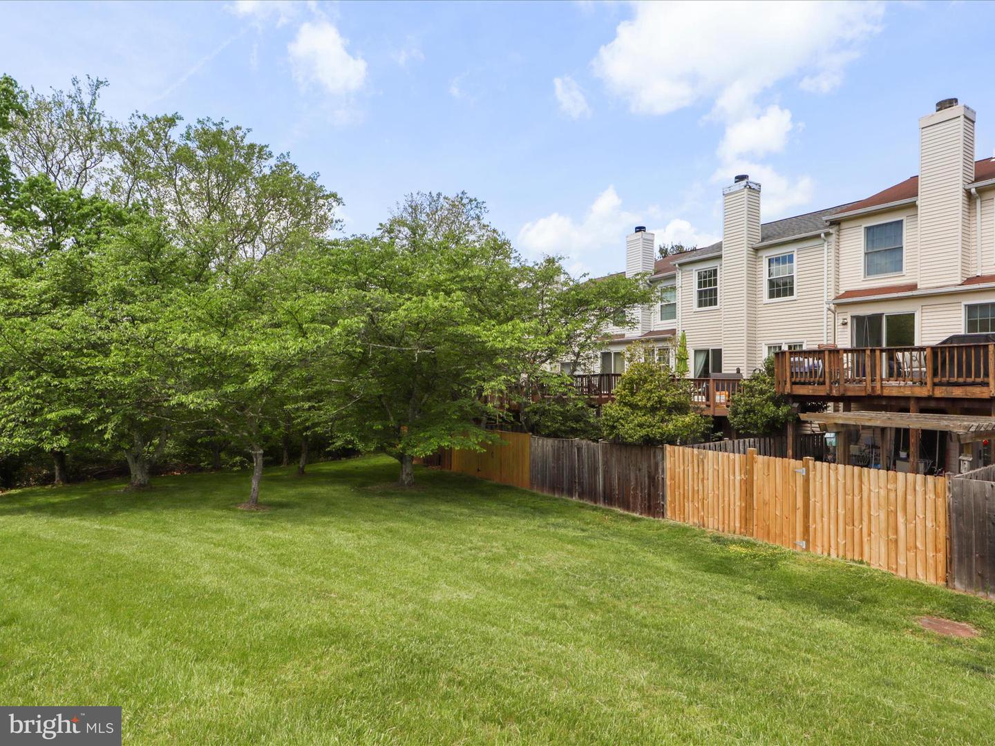 3935 KERNSTOWN CT, FAIRFAX, Virginia 22033, 3 Bedrooms Bedrooms, ,2 BathroomsBathrooms,Residential,For sale,3935 KERNSTOWN CT,VAFX2225932 MLS # VAFX2225932