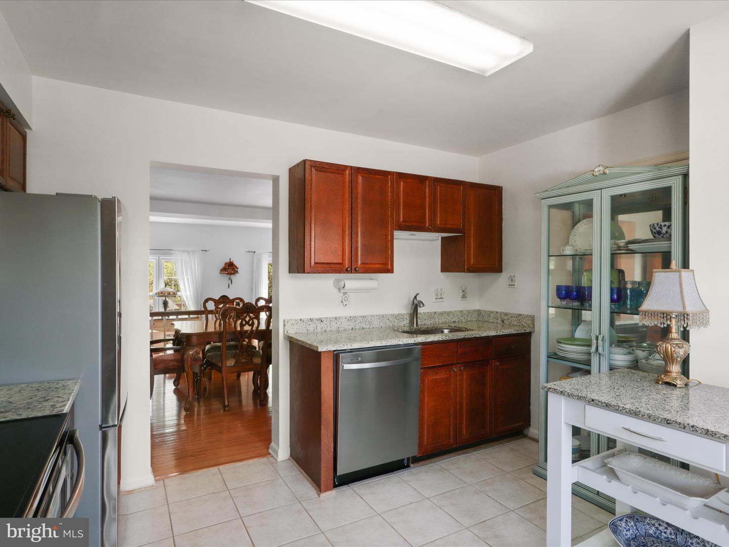 3935 KERNSTOWN CT, FAIRFAX, Virginia 22033, 3 Bedrooms Bedrooms, ,2 BathroomsBathrooms,Residential,For sale,3935 KERNSTOWN CT,VAFX2225932 MLS # VAFX2225932