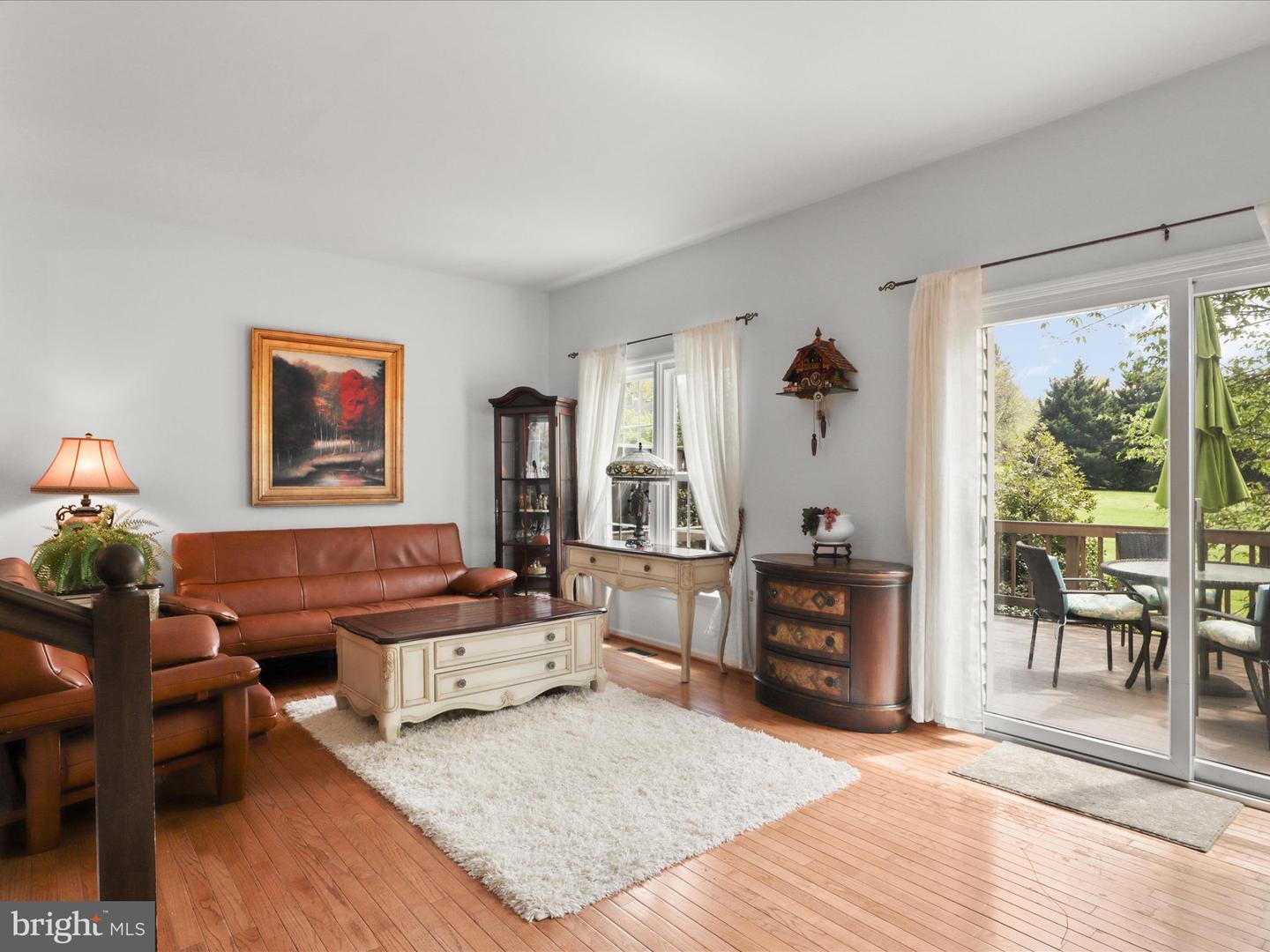 3935 KERNSTOWN CT, FAIRFAX, Virginia 22033, 3 Bedrooms Bedrooms, ,2 BathroomsBathrooms,Residential,For sale,3935 KERNSTOWN CT,VAFX2225932 MLS # VAFX2225932