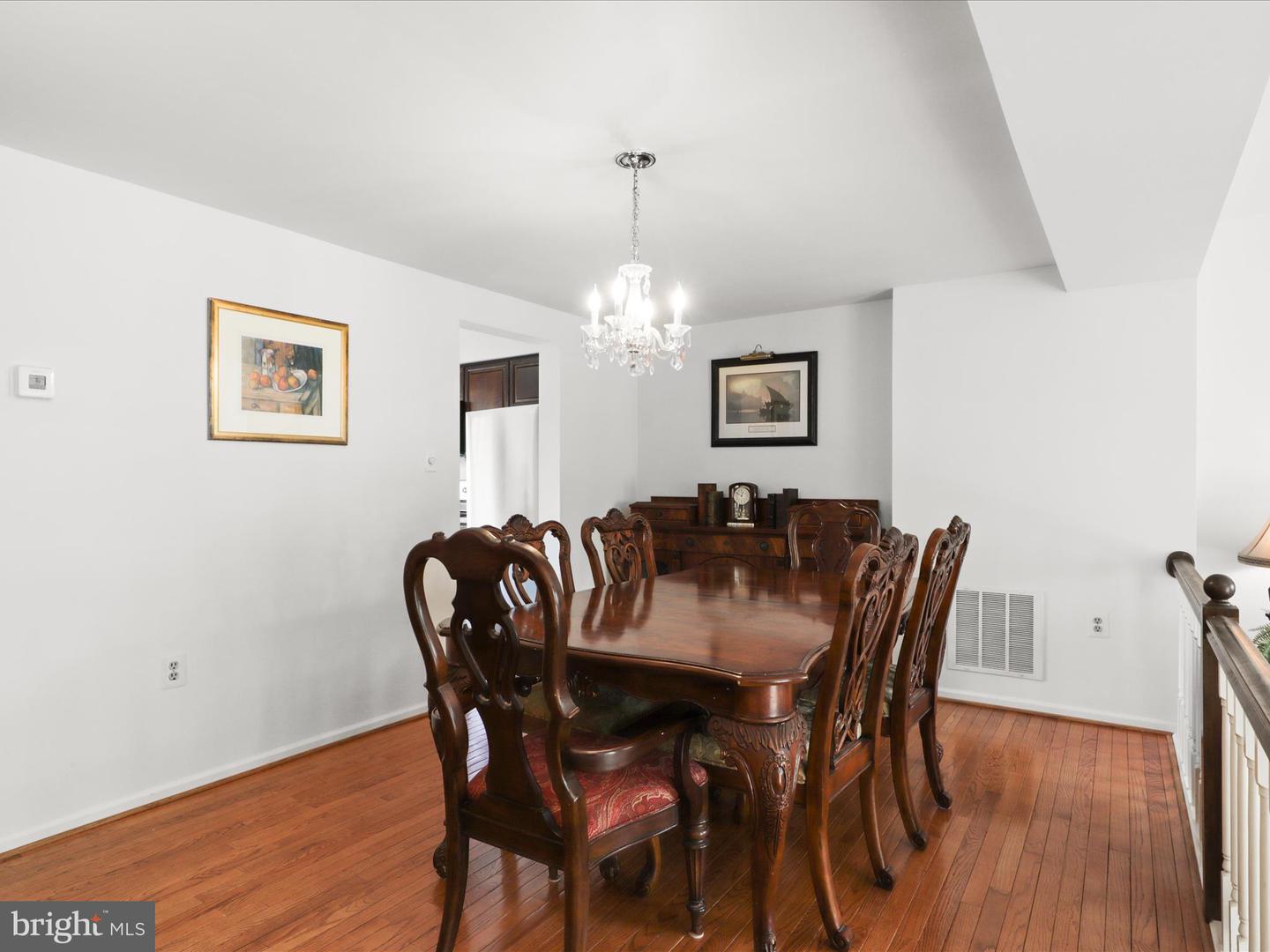 3935 KERNSTOWN CT, FAIRFAX, Virginia 22033, 3 Bedrooms Bedrooms, ,2 BathroomsBathrooms,Residential,For sale,3935 KERNSTOWN CT,VAFX2225932 MLS # VAFX2225932