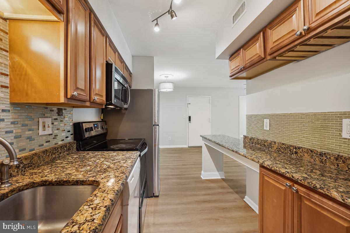 8358-H DUNHAM CT #626, SPRINGFIELD, Virginia 22152, 3 Bedrooms Bedrooms, ,2 BathroomsBathrooms,Residential,For sale,8358-H DUNHAM CT #626,VAFX2227784 MLS # VAFX2227784