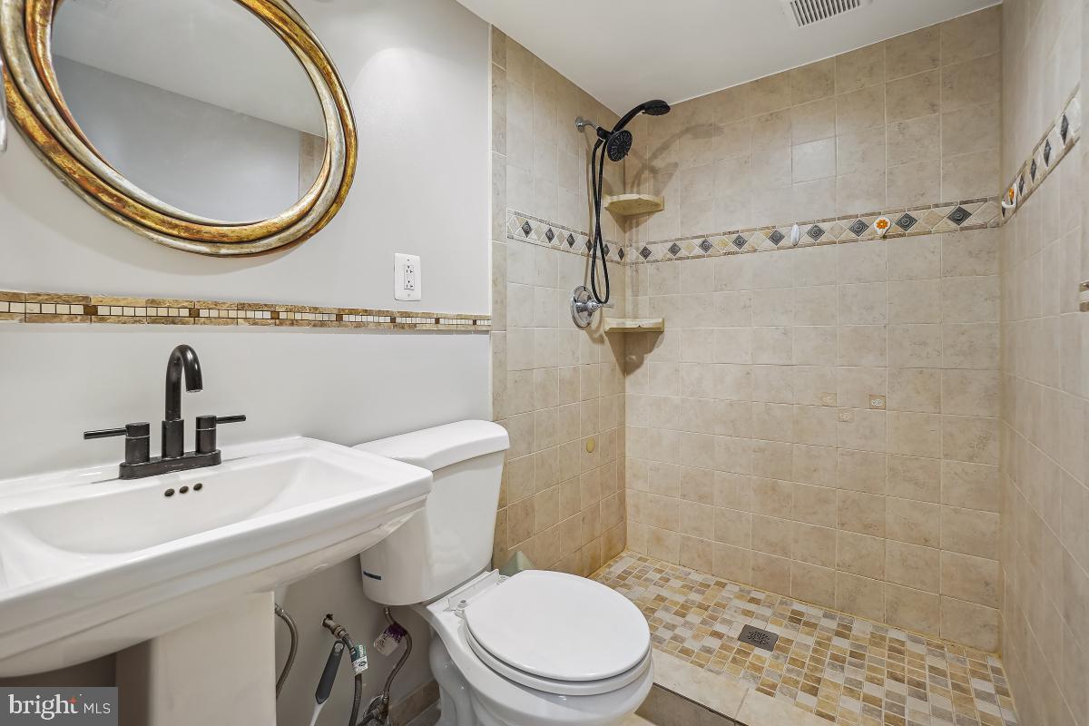 8358-H DUNHAM CT #626, SPRINGFIELD, Virginia 22152, 3 Bedrooms Bedrooms, ,2 BathroomsBathrooms,Residential,For sale,8358-H DUNHAM CT #626,VAFX2227784 MLS # VAFX2227784