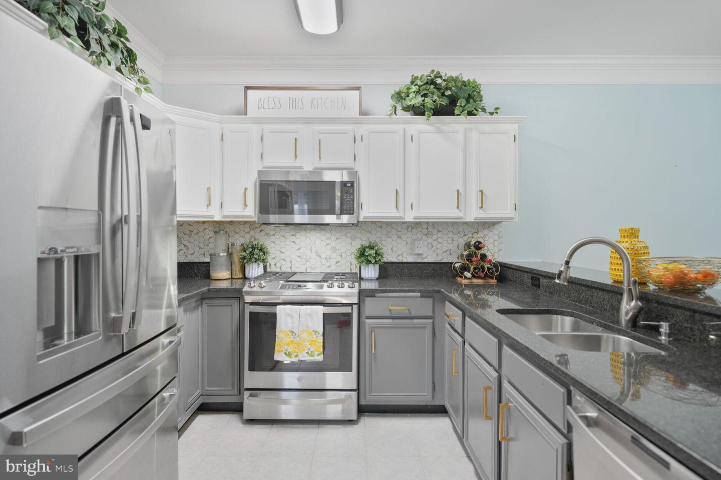 6607 GREEN GLEN CT, ALEXANDRIA, Virginia 22315, 4 Bedrooms Bedrooms, ,3 BathroomsBathrooms,Residential,For sale,6607 GREEN GLEN CT,VAFX2228512 MLS # VAFX2228512