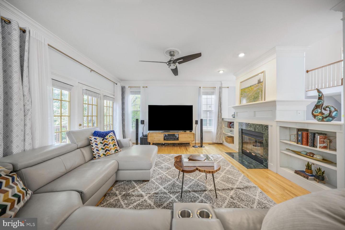 6607 GREEN GLEN CT, ALEXANDRIA, Virginia 22315, 4 Bedrooms Bedrooms, ,3 BathroomsBathrooms,Residential,For sale,6607 GREEN GLEN CT,VAFX2228512 MLS # VAFX2228512