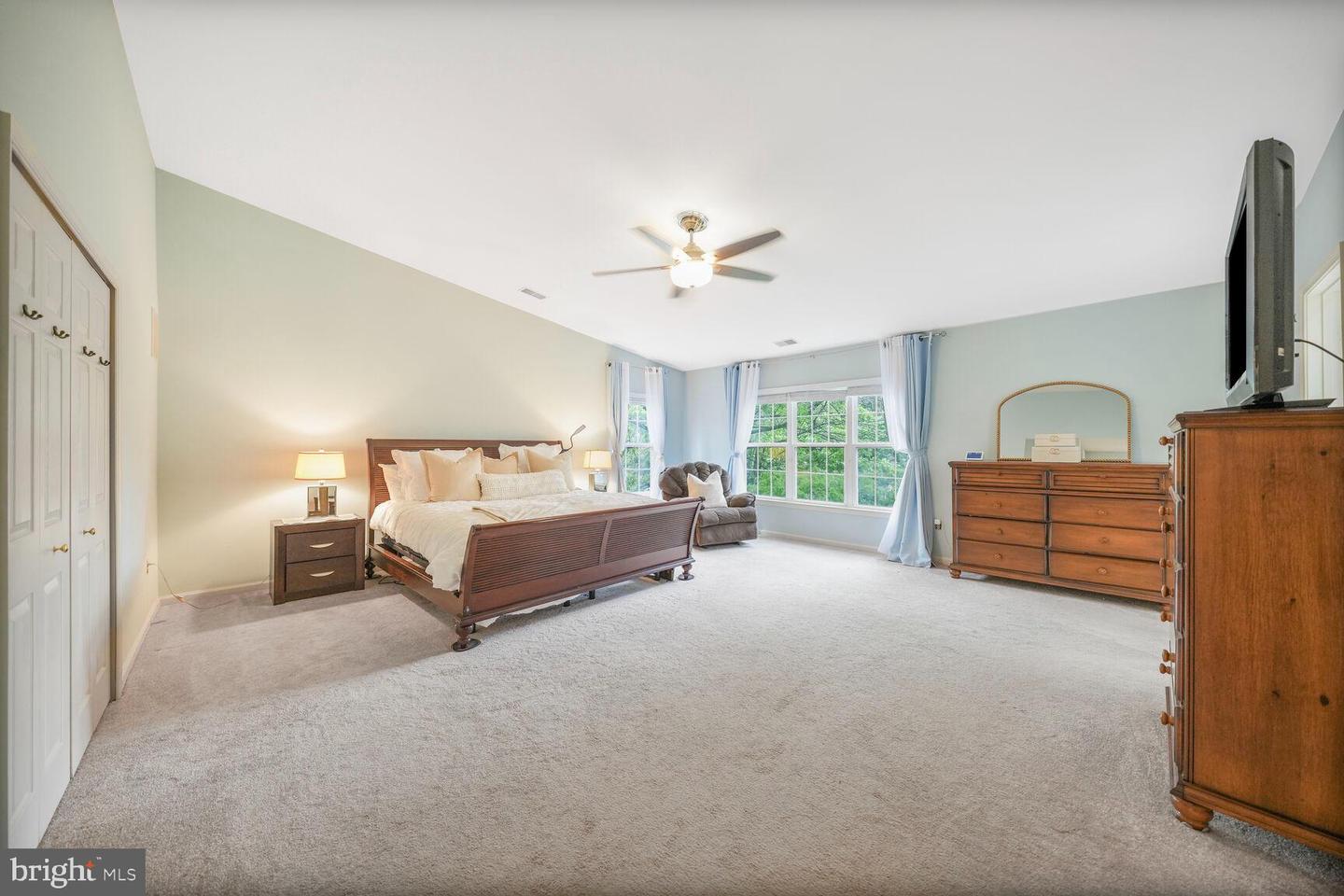 6607 GREEN GLEN CT, ALEXANDRIA, Virginia 22315, 4 Bedrooms Bedrooms, ,3 BathroomsBathrooms,Residential,For sale,6607 GREEN GLEN CT,VAFX2228512 MLS # VAFX2228512
