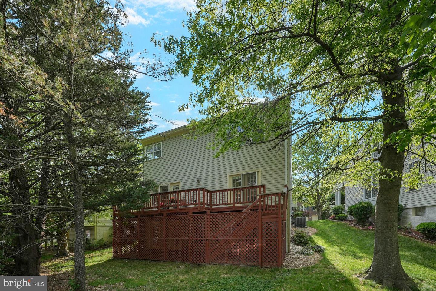 6607 GREEN GLEN CT, ALEXANDRIA, Virginia 22315, 4 Bedrooms Bedrooms, ,3 BathroomsBathrooms,Residential,For sale,6607 GREEN GLEN CT,VAFX2228512 MLS # VAFX2228512