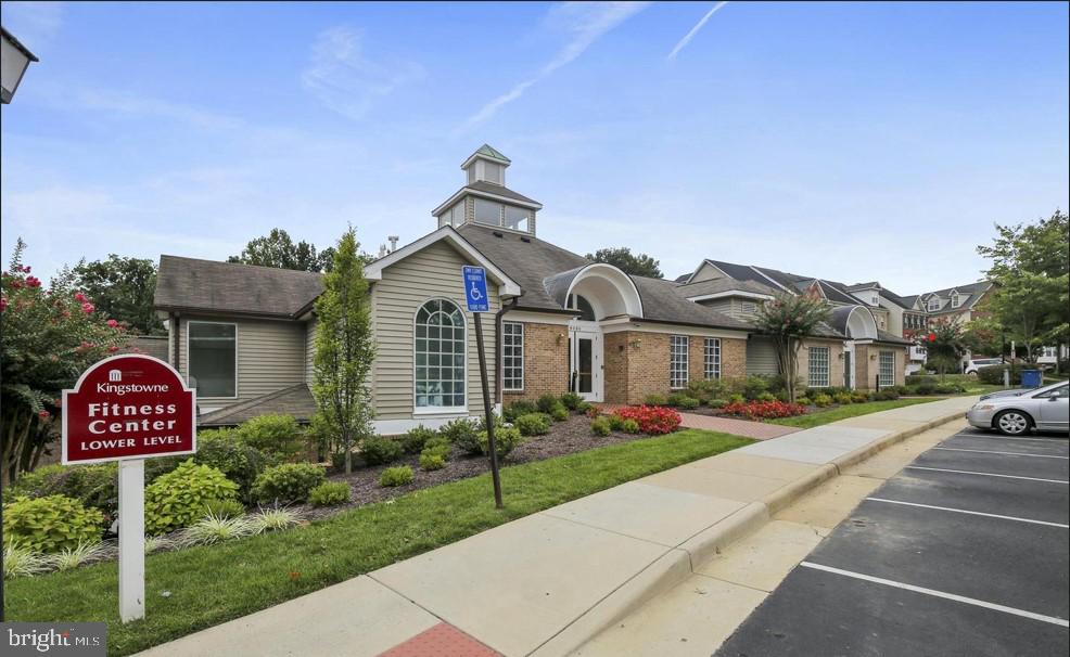 6607 GREEN GLEN CT, ALEXANDRIA, Virginia 22315, 4 Bedrooms Bedrooms, ,3 BathroomsBathrooms,Residential,For sale,6607 GREEN GLEN CT,VAFX2228512 MLS # VAFX2228512