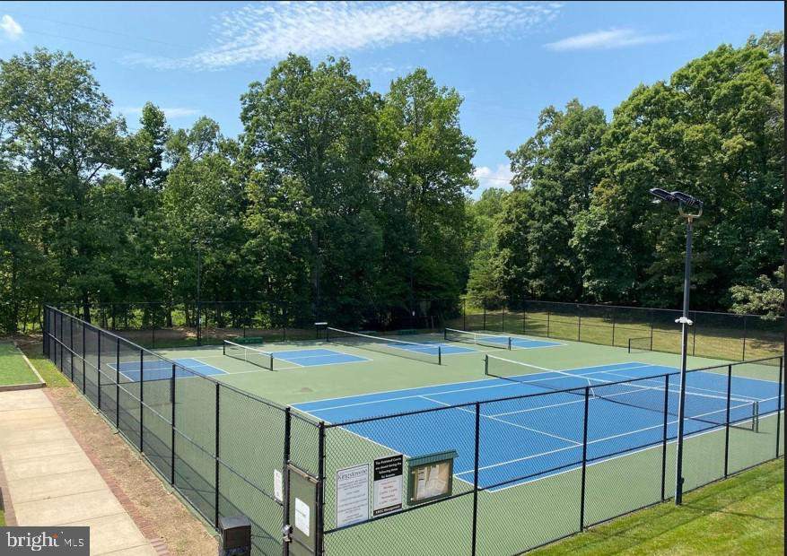 6607 GREEN GLEN CT, ALEXANDRIA, Virginia 22315, 4 Bedrooms Bedrooms, ,3 BathroomsBathrooms,Residential,For sale,6607 GREEN GLEN CT,VAFX2228512 MLS # VAFX2228512