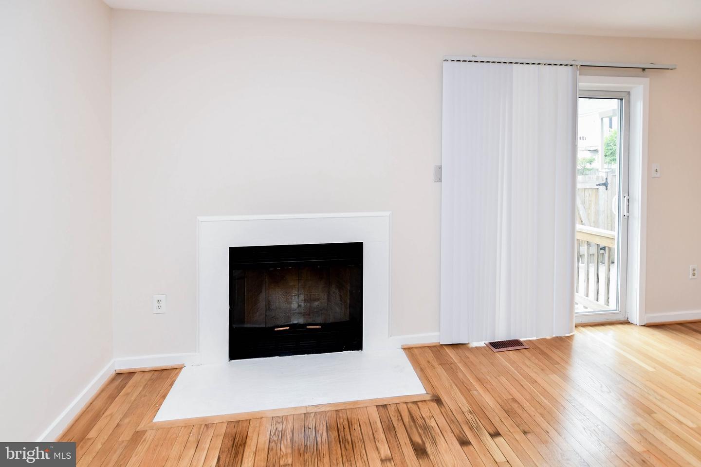 49 HAWTHORNE CT NE #49, WASHINGTON, District Of Columbia 20017, 2 Bedrooms Bedrooms, ,1 BathroomBathrooms,Residential,For sale,49 HAWTHORNE CT NE #49,DCDC2190858 MLS # DCDC2190858