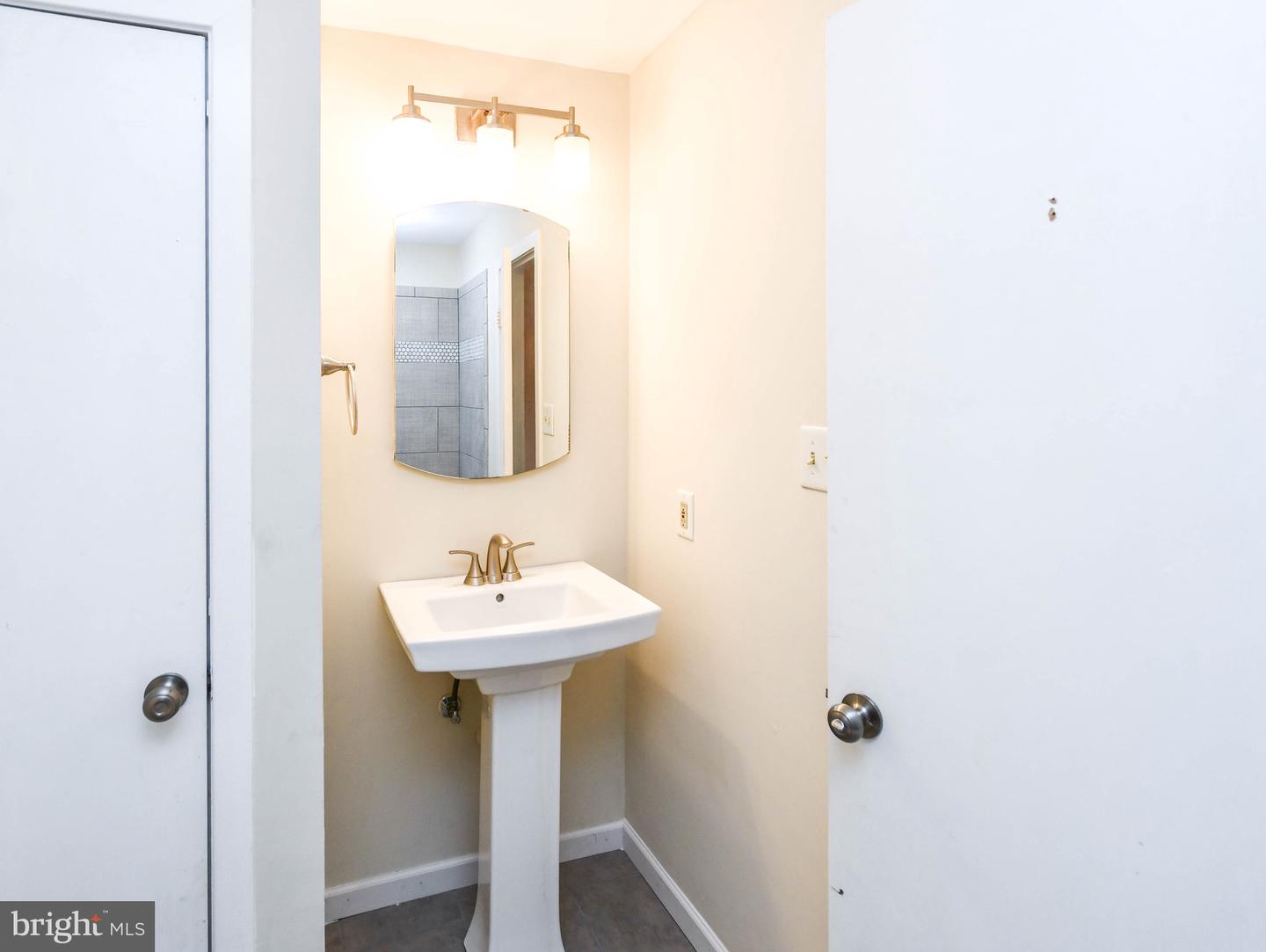 49 HAWTHORNE CT NE #49, WASHINGTON, District Of Columbia 20017, 2 Bedrooms Bedrooms, ,1 BathroomBathrooms,Residential,For sale,49 HAWTHORNE CT NE #49,DCDC2190858 MLS # DCDC2190858