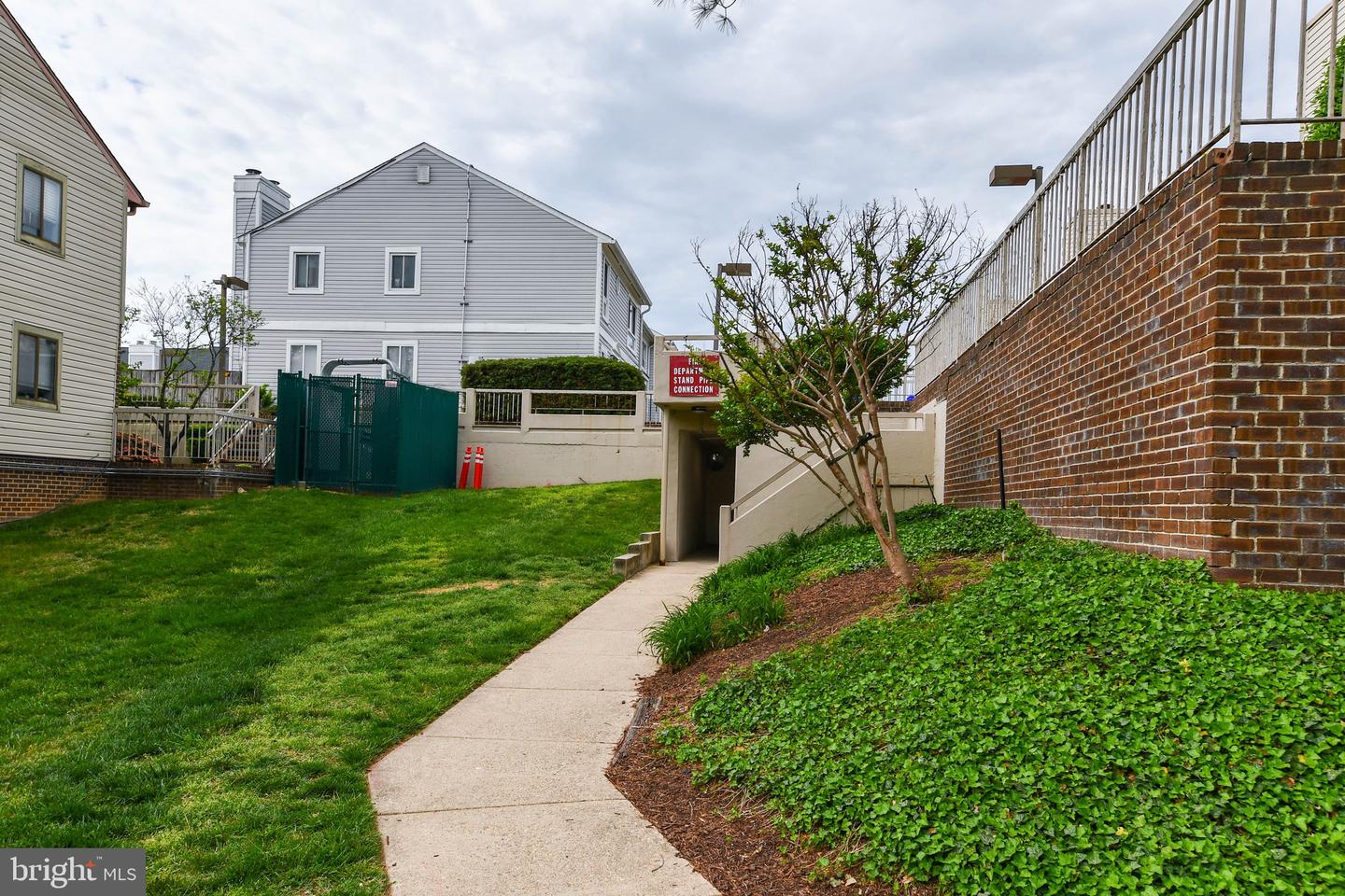49 HAWTHORNE CT NE #49, WASHINGTON, District Of Columbia 20017, 2 Bedrooms Bedrooms, ,1 BathroomBathrooms,Residential,For sale,49 HAWTHORNE CT NE #49,DCDC2190858 MLS # DCDC2190858