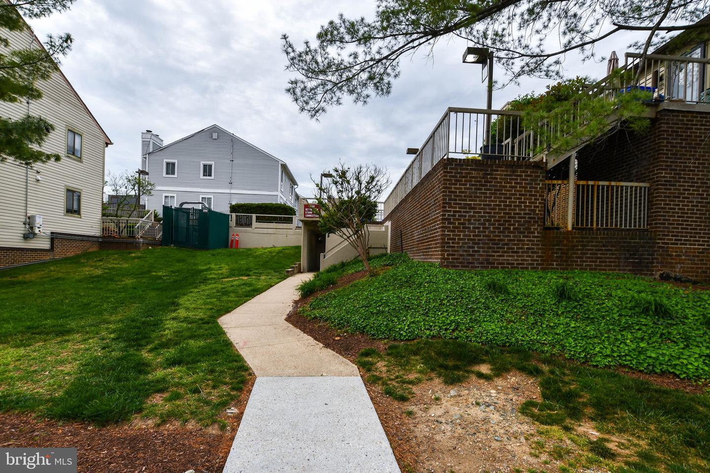 49 HAWTHORNE CT NE #49, WASHINGTON, District Of Columbia 20017, 2 Bedrooms Bedrooms, ,1 BathroomBathrooms,Residential,For sale,49 HAWTHORNE CT NE #49,DCDC2190858 MLS # DCDC2190858