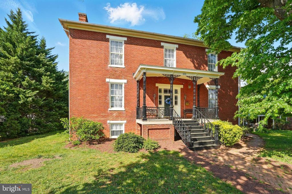 133 W FAIRVIEW RD, CULPEPER, Virginia 22701, 3 Bedrooms Bedrooms, ,3 BathroomsBathrooms,Residential,133 W FAIRVIEW RD,VACU2010464 MLS # VACU2010464