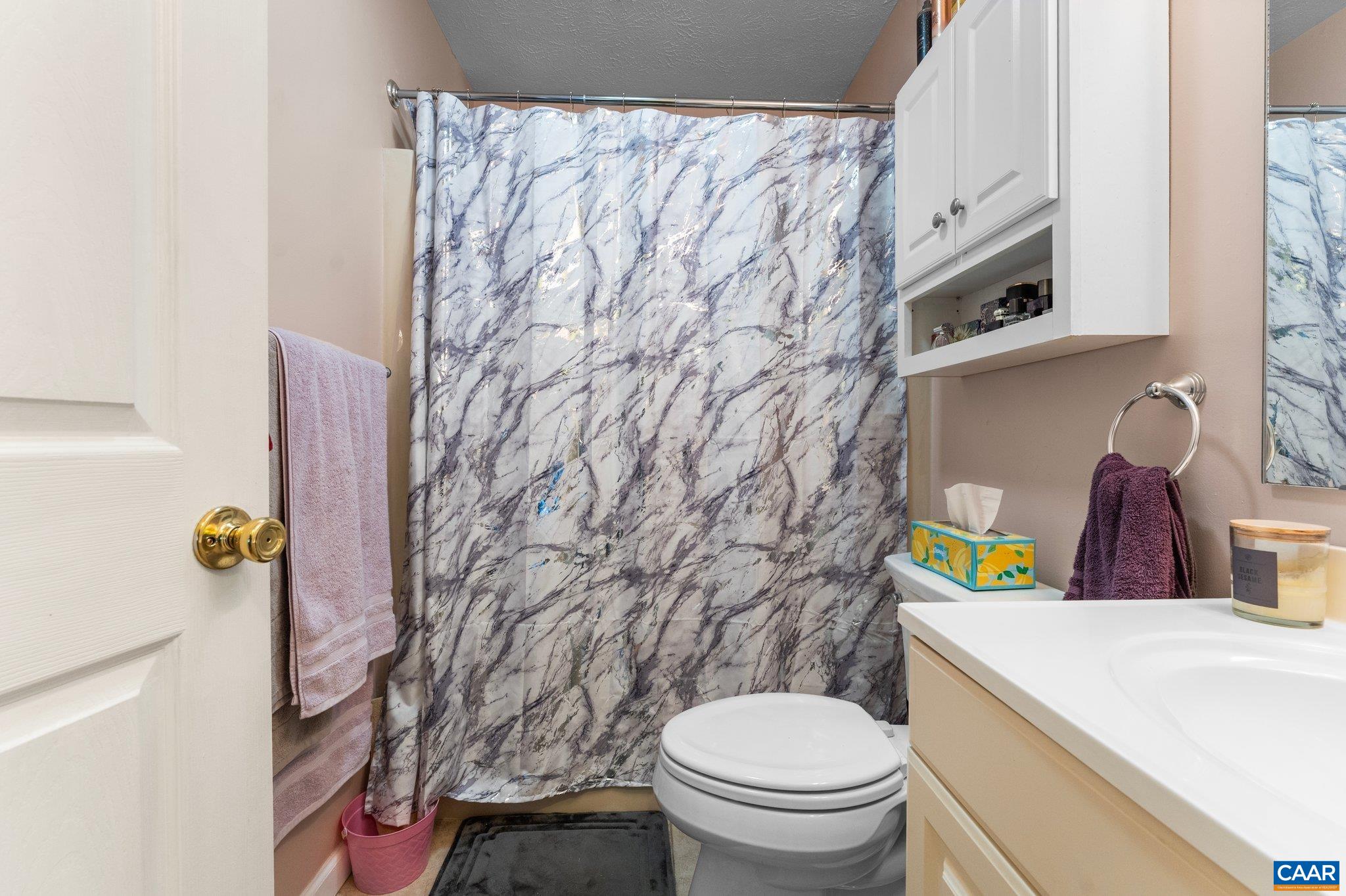 440 WOODLAND CIR, WAYNESBORO, Virginia 22980, 4 Bedrooms Bedrooms, ,2 BathroomsBathrooms,Residential,440 WOODLAND CIR,663965 MLS # 663965