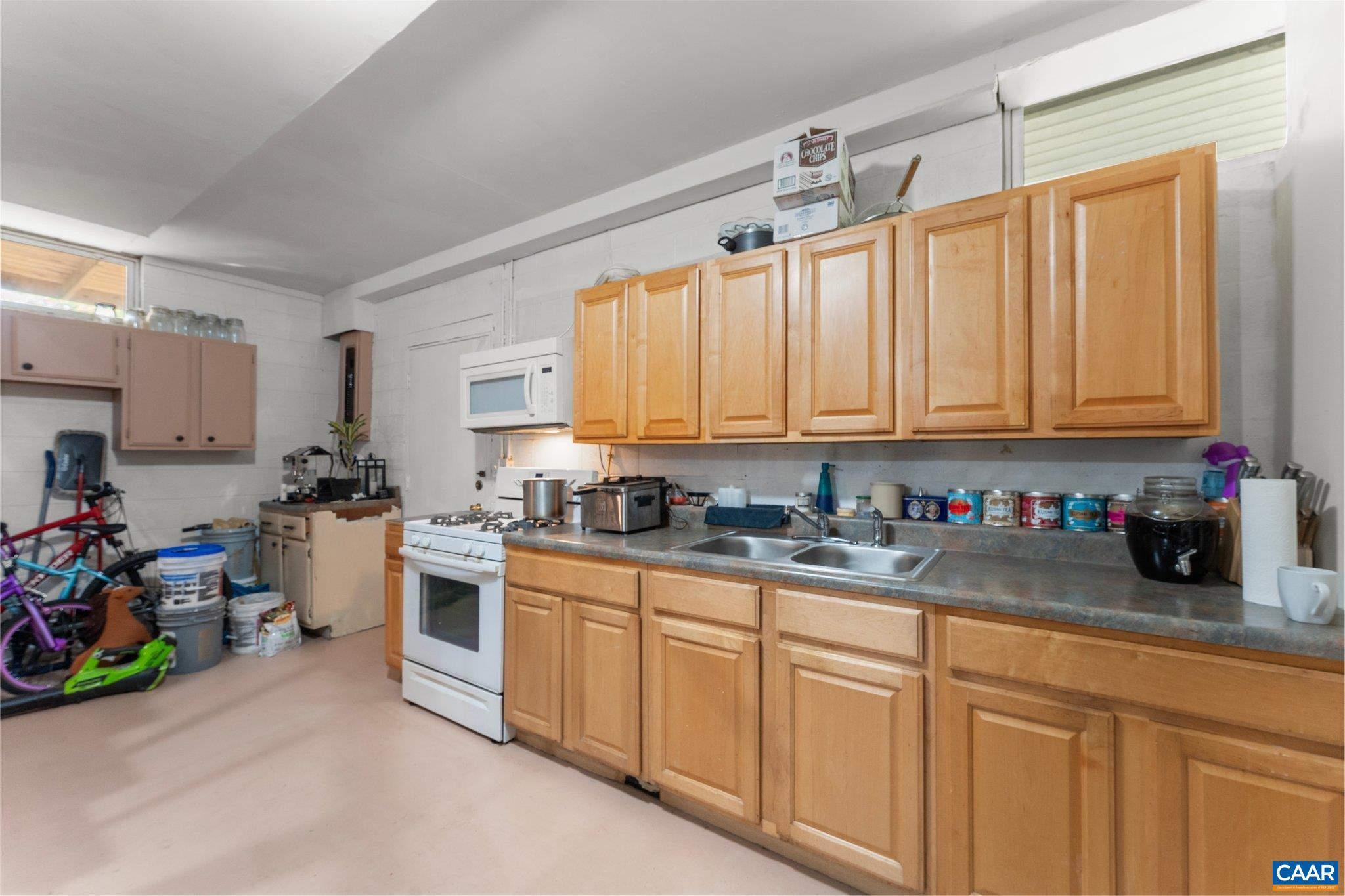 440 WOODLAND CIR, WAYNESBORO, Virginia 22980, 4 Bedrooms Bedrooms, ,2 BathroomsBathrooms,Residential,440 WOODLAND CIR,663965 MLS # 663965