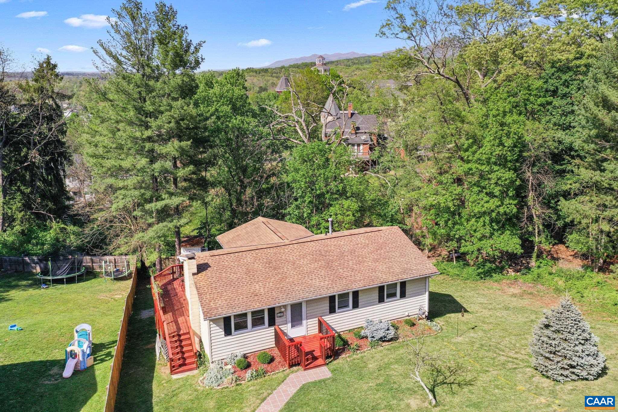440 WOODLAND CIR, WAYNESBORO, Virginia 22980, 4 Bedrooms Bedrooms, ,2 BathroomsBathrooms,Residential,440 WOODLAND CIR,663965 MLS # 663965