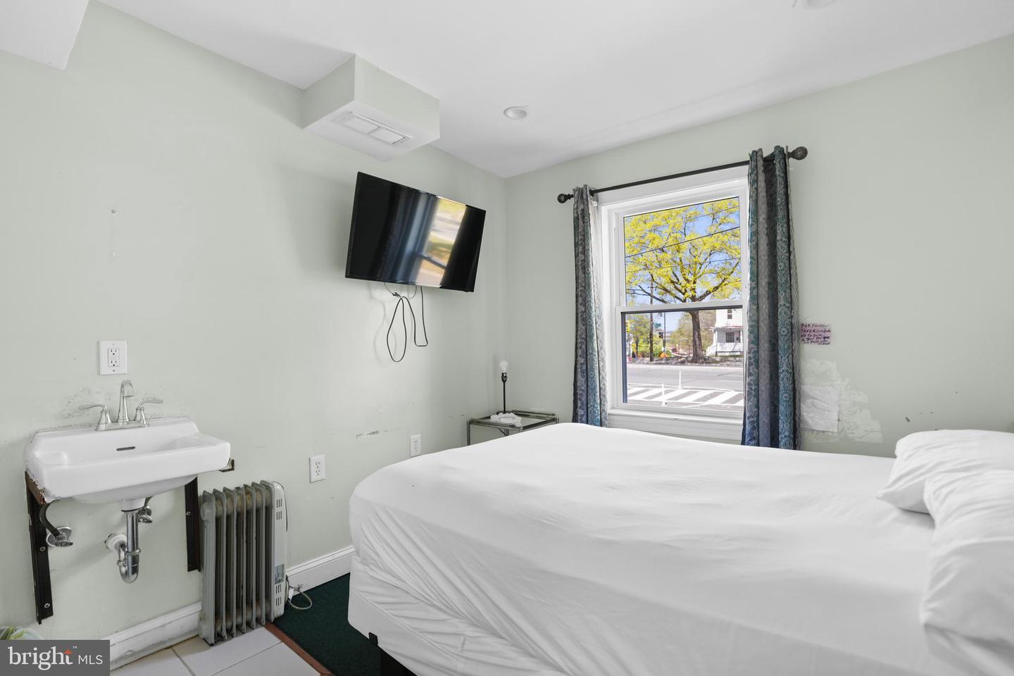 3123 SOUTH DAKOTA AVE NE, WASHINGTON, District Of Columbia 20018, 7 Bedrooms Bedrooms, ,2 BathroomsBathrooms,Residential,For sale,3123 SOUTH DAKOTA AVE NE,DCDC2192604 MLS # DCDC2192604