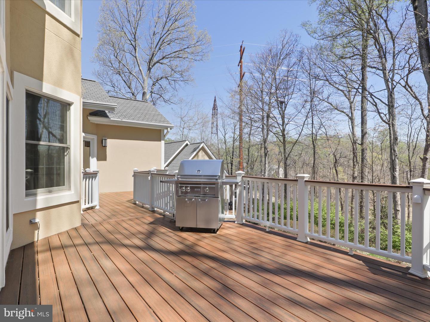 12760 DUNVEGAN DR, CLIFTON, Virginia 20124, 5 Bedrooms Bedrooms, ,3 BathroomsBathrooms,Residential,For sale,12760 DUNVEGAN DR,VAFX2231038 MLS # VAFX2231038
