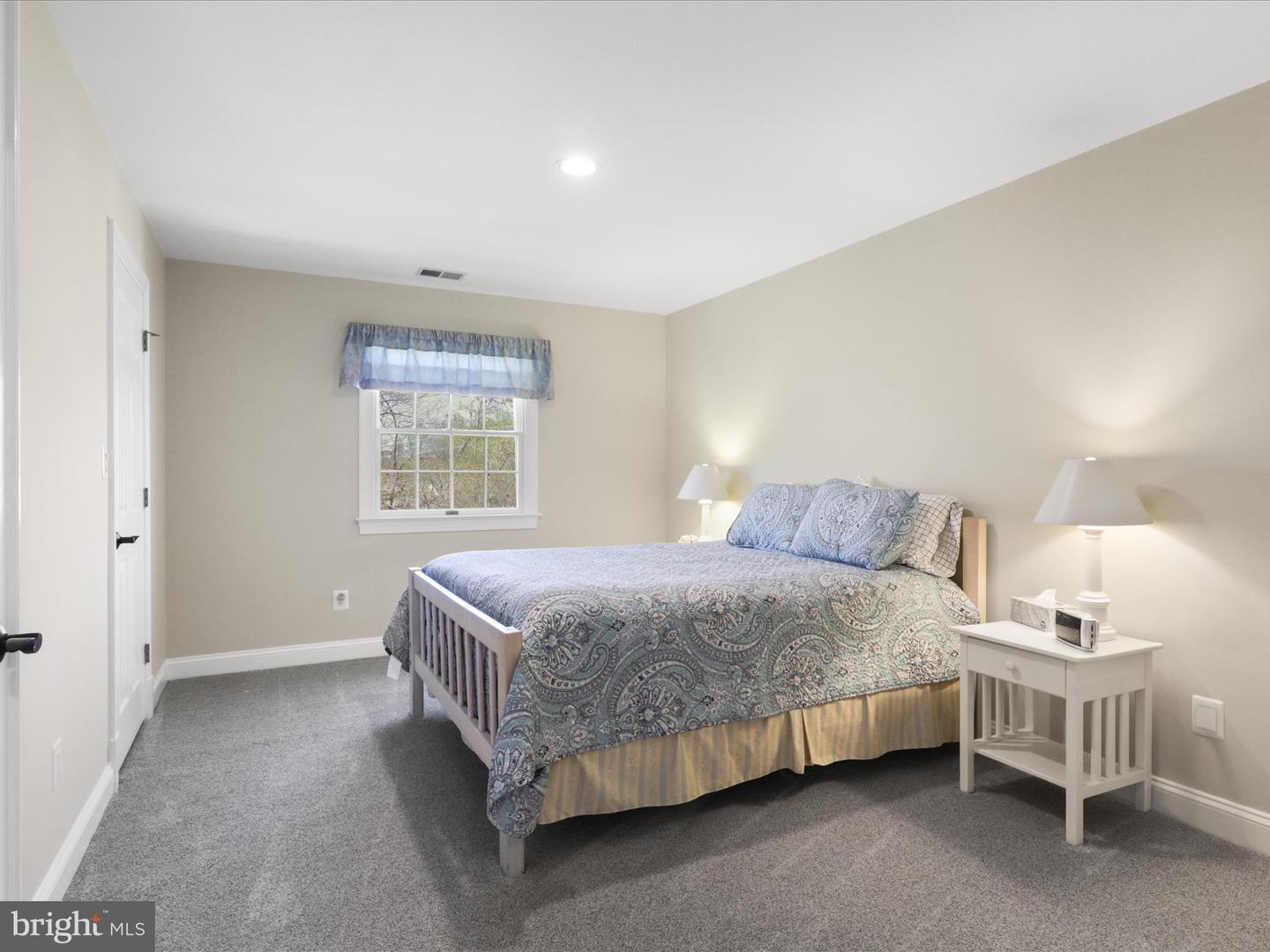 12760 DUNVEGAN DR, CLIFTON, Virginia 20124, 5 Bedrooms Bedrooms, ,3 BathroomsBathrooms,Residential,For sale,12760 DUNVEGAN DR,VAFX2231038 MLS # VAFX2231038