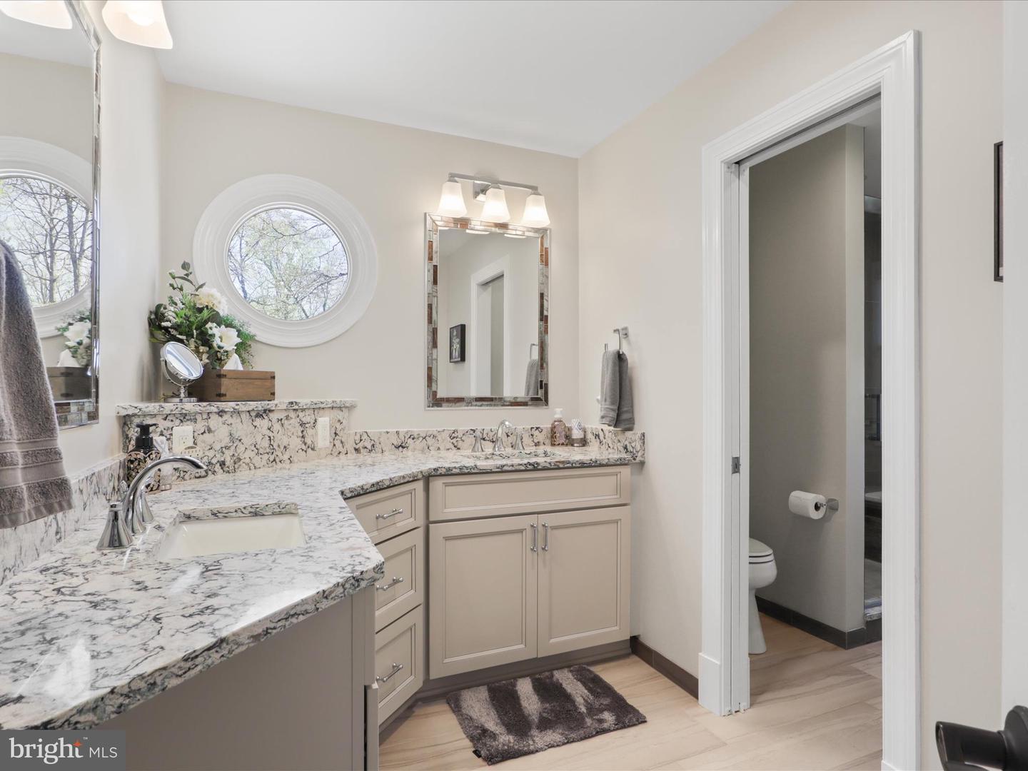 12760 DUNVEGAN DR, CLIFTON, Virginia 20124, 5 Bedrooms Bedrooms, ,3 BathroomsBathrooms,Residential,For sale,12760 DUNVEGAN DR,VAFX2231038 MLS # VAFX2231038