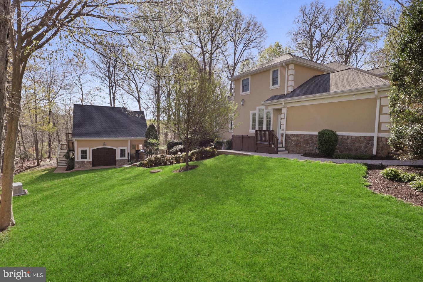 12760 DUNVEGAN DR, CLIFTON, Virginia 20124, 5 Bedrooms Bedrooms, ,3 BathroomsBathrooms,Residential,For sale,12760 DUNVEGAN DR,VAFX2231038 MLS # VAFX2231038