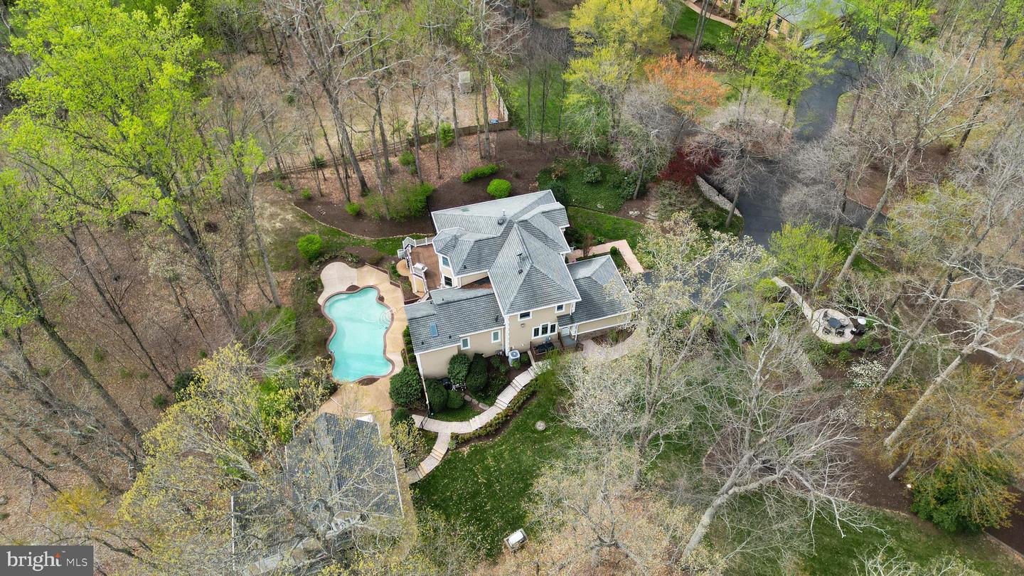12760 DUNVEGAN DR, CLIFTON, Virginia 20124, 5 Bedrooms Bedrooms, ,3 BathroomsBathrooms,Residential,For sale,12760 DUNVEGAN DR,VAFX2231038 MLS # VAFX2231038