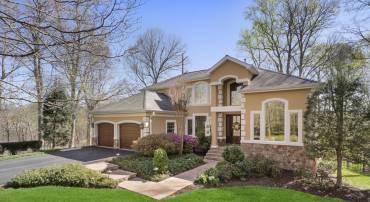 12760 DUNVEGAN DR, CLIFTON, Virginia 20124, 5 Bedrooms Bedrooms, ,3 BathroomsBathrooms,Residential,For sale,12760 DUNVEGAN DR,VAFX2231038 MLS # VAFX2231038