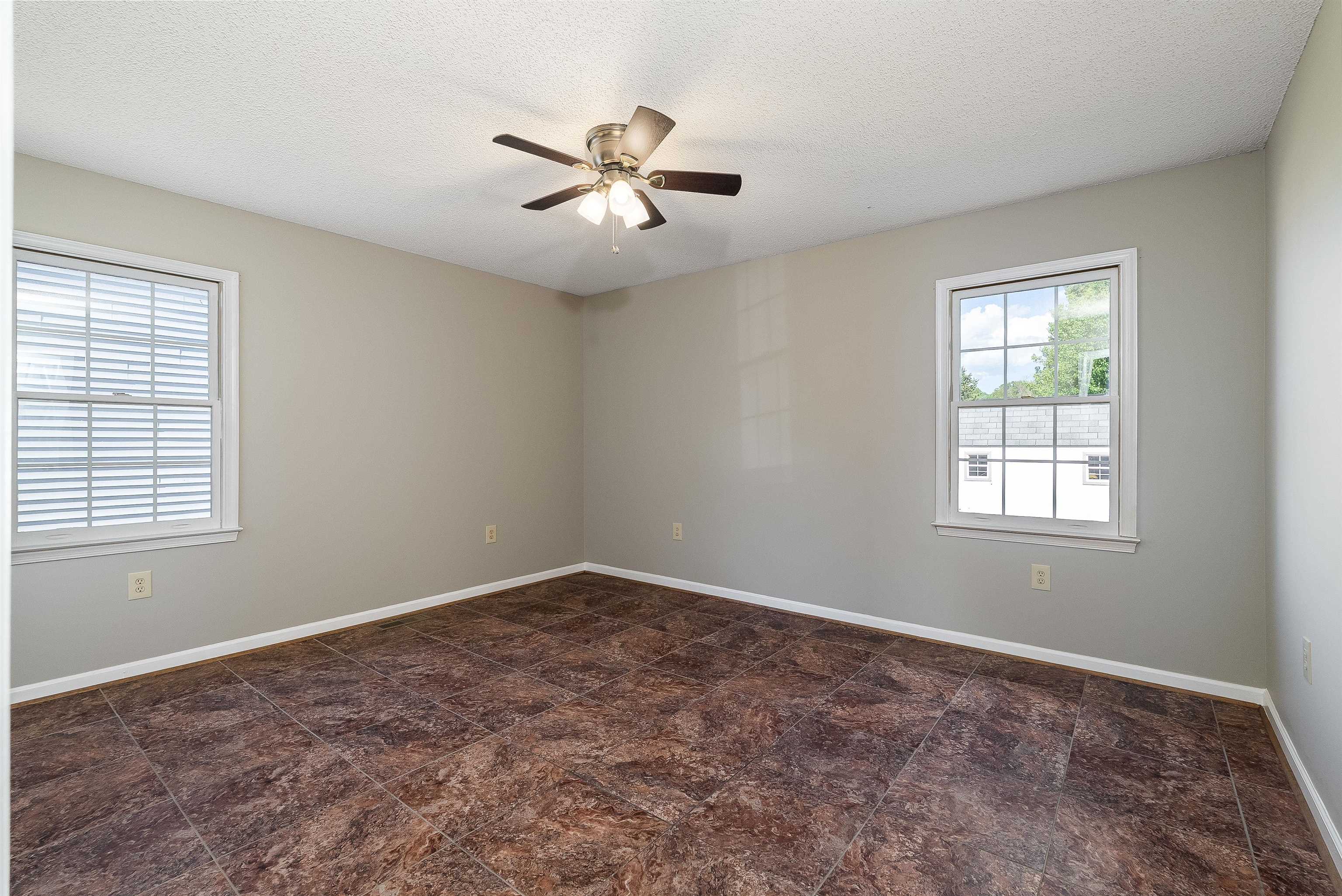 138 ARROWHEAD LN, STUARTS DRAFT, Virginia 24477, 3 Bedrooms Bedrooms, ,2 BathroomsBathrooms,Residential,138 ARROWHEAD LN,664056 MLS # 664056