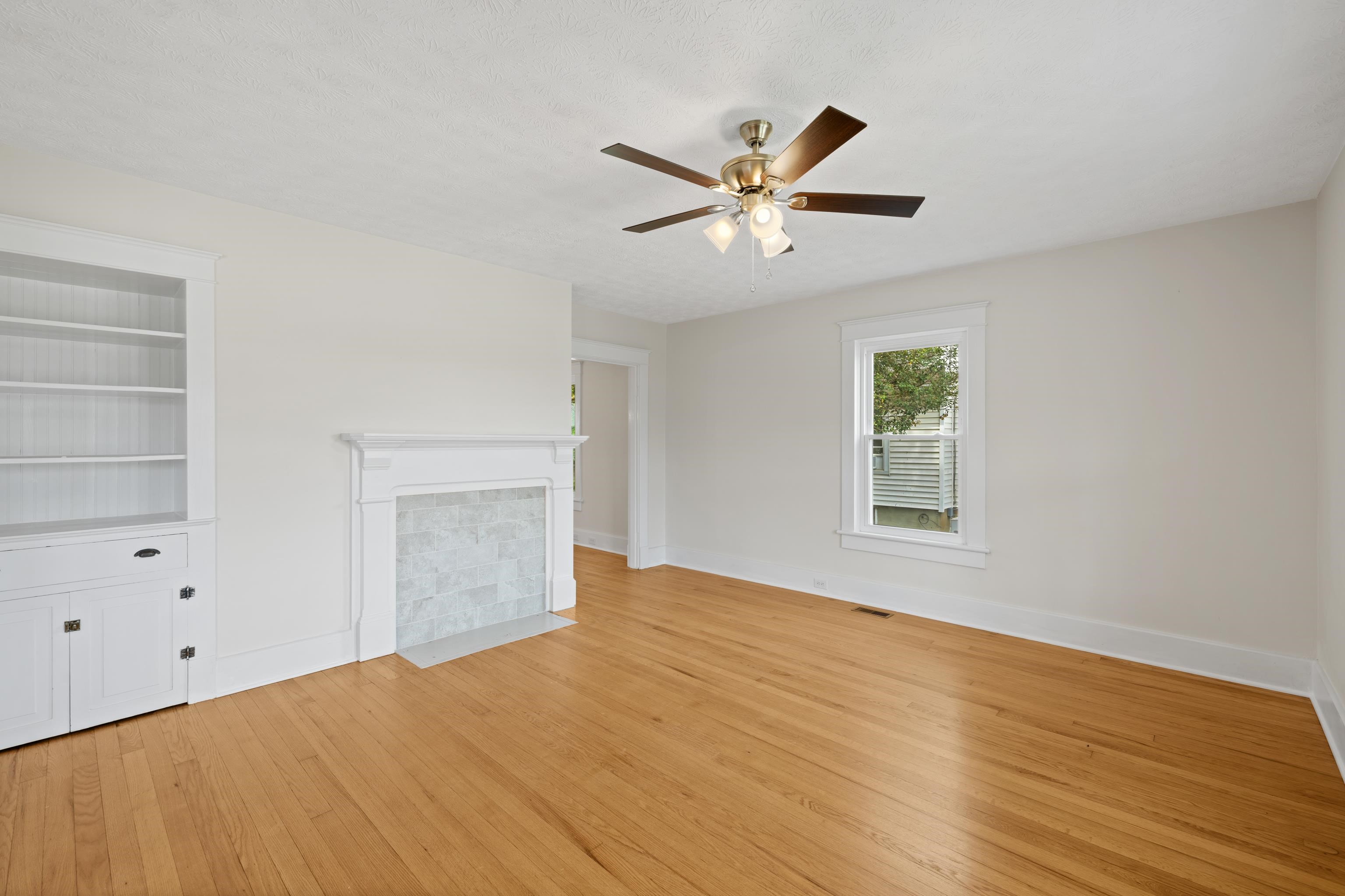 630 BATTLEFIELD RD, FORT DEFIANCE, Virginia 24437, 3 Bedrooms Bedrooms, ,3 BathroomsBathrooms,Residential,New Hope Farmhouse,630 BATTLEFIELD RD,664063 MLS # 664063