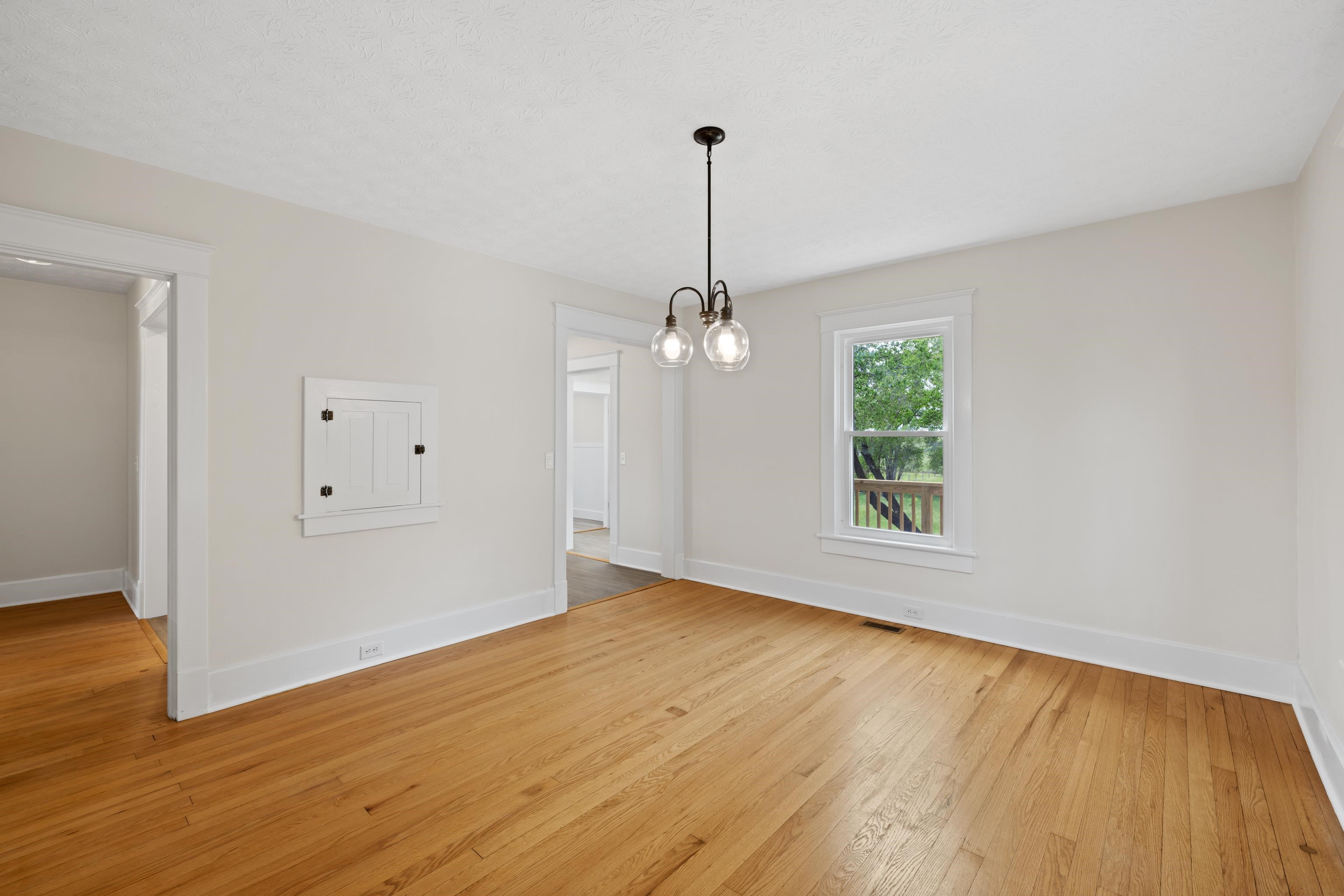 630 BATTLEFIELD RD, FORT DEFIANCE, Virginia 24437, 3 Bedrooms Bedrooms, ,3 BathroomsBathrooms,Residential,New Hope Farmhouse,630 BATTLEFIELD RD,664063 MLS # 664063