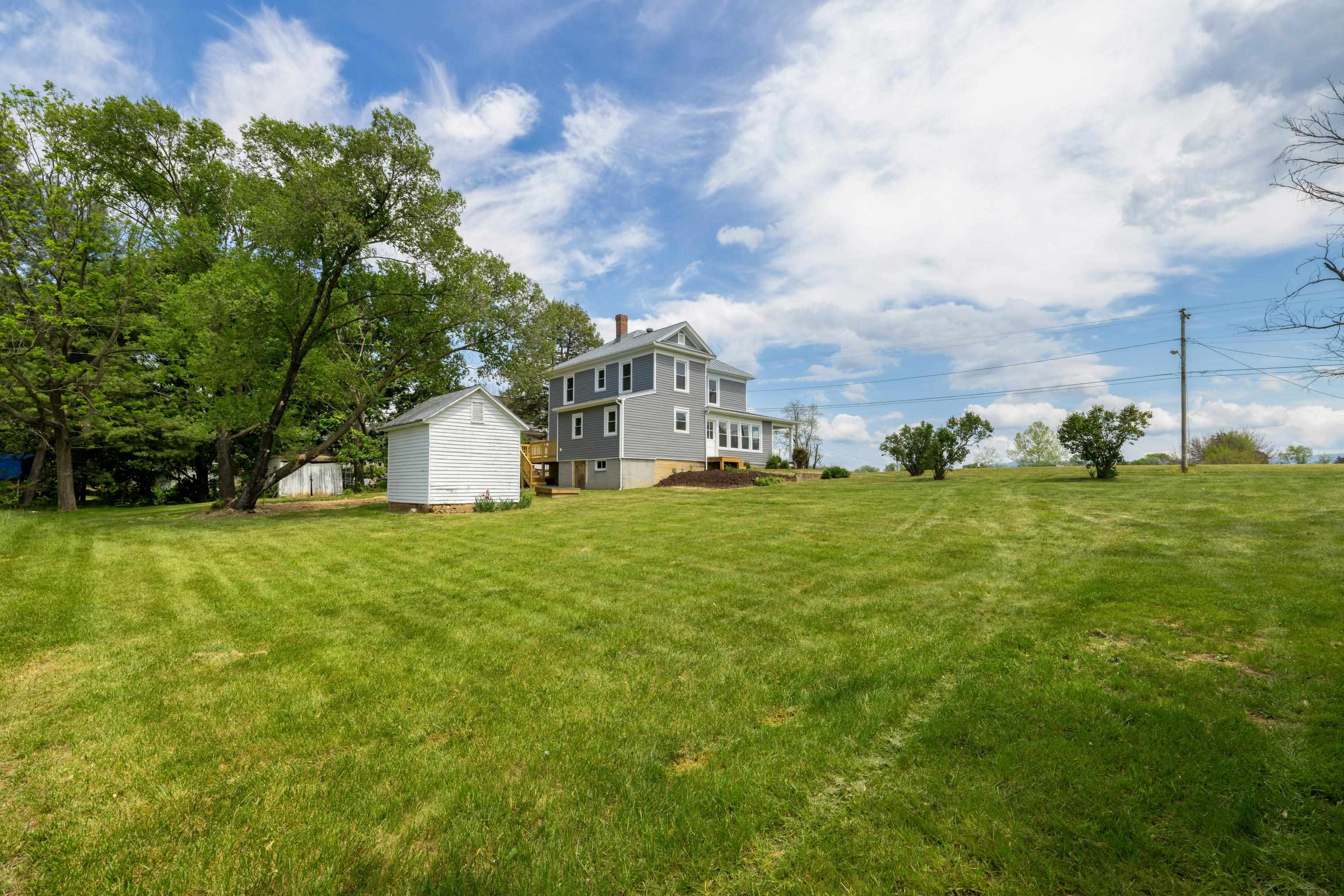 630 BATTLEFIELD RD, FORT DEFIANCE, Virginia 24437, 3 Bedrooms Bedrooms, ,3 BathroomsBathrooms,Residential,New Hope Farmhouse,630 BATTLEFIELD RD,664063 MLS # 664063
