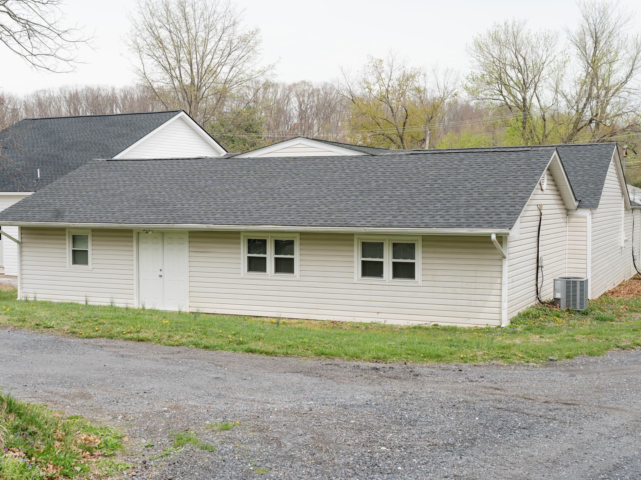 1532 2ND ST, WAYNESBORO, Virginia 22980, ,1 BathroomBathrooms,Residential,1532 2ND ST,664067 MLS # 664067