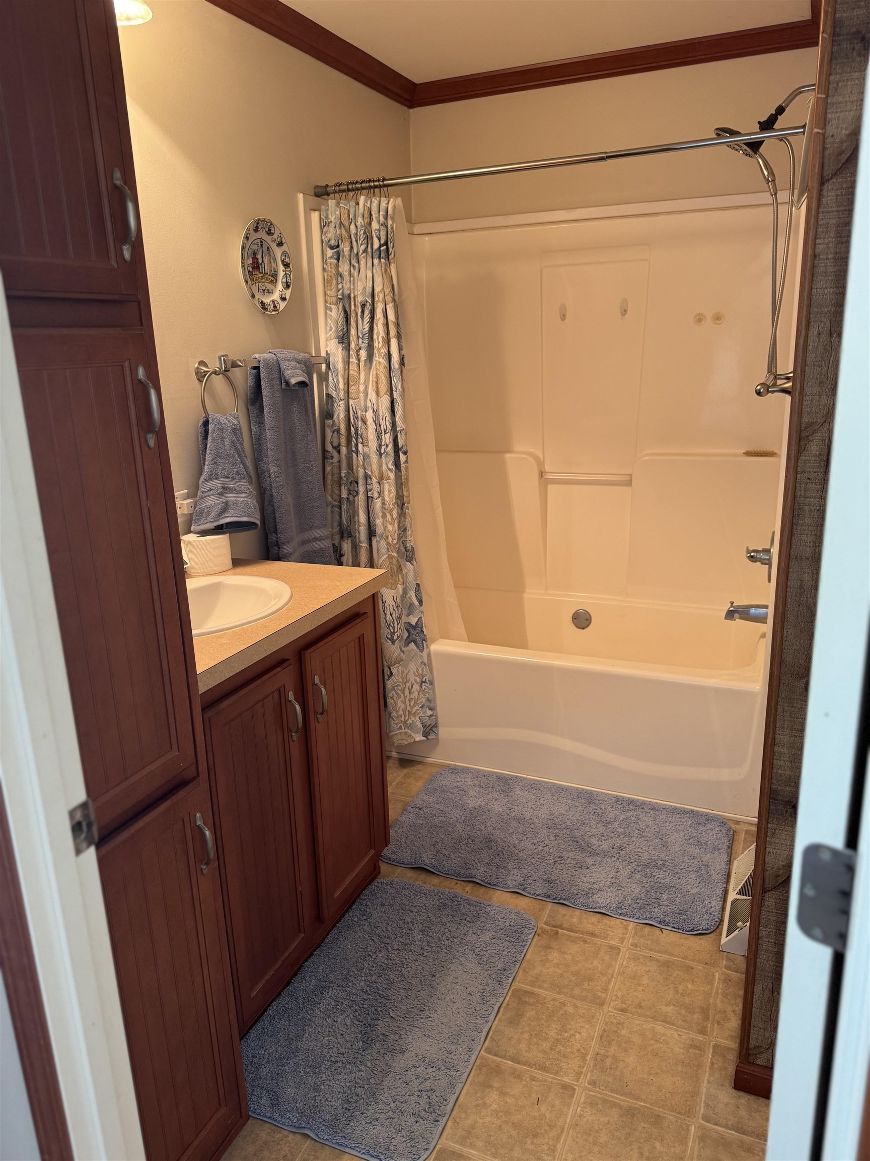 18 BREEZEWOOD DR, STAUNTON, Virginia 24401, 3 Bedrooms Bedrooms, ,2 BathroomsBathrooms,Residential,18 BREEZEWOOD DR,664071 MLS # 664071