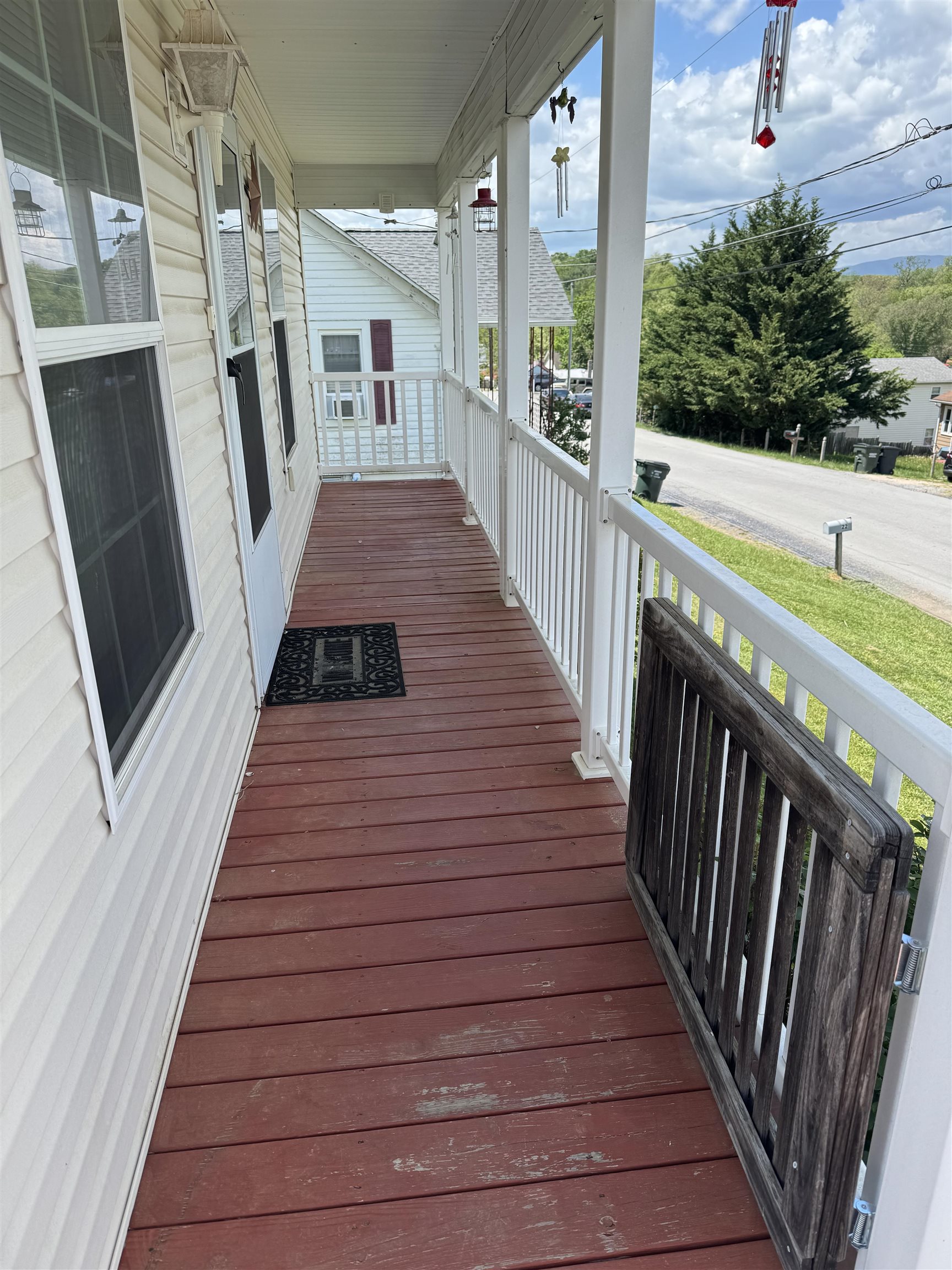 18 BREEZEWOOD DR, STAUNTON, Virginia 24401, 3 Bedrooms Bedrooms, ,2 BathroomsBathrooms,Residential,18 BREEZEWOOD DR,664071 MLS # 664071