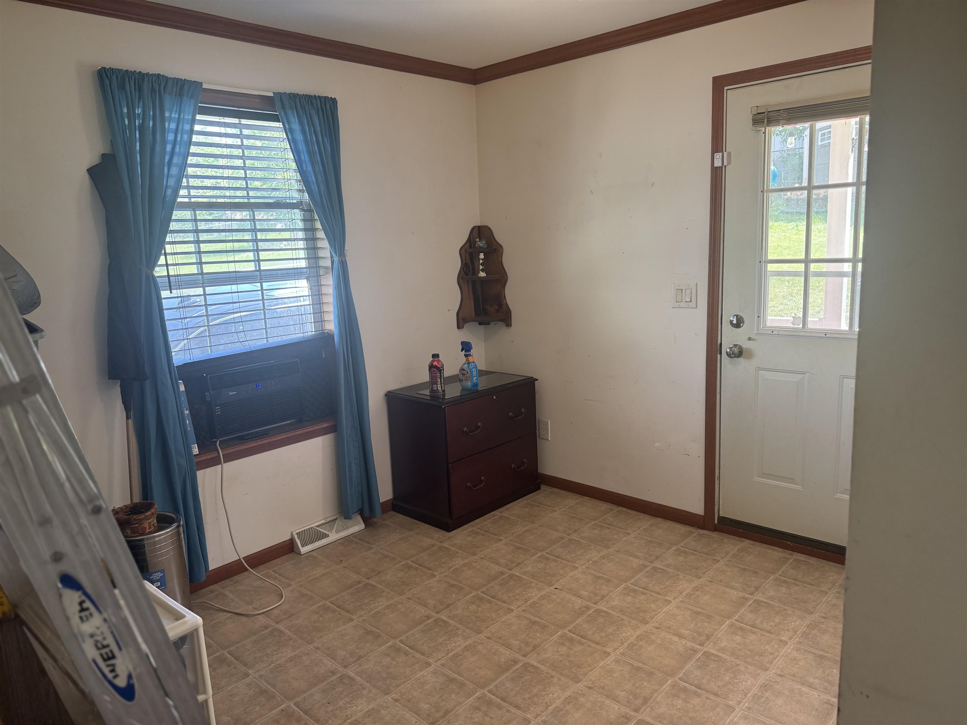 18 BREEZEWOOD DR, STAUNTON, Virginia 24401, 3 Bedrooms Bedrooms, ,2 BathroomsBathrooms,Residential,18 BREEZEWOOD DR,664071 MLS # 664071