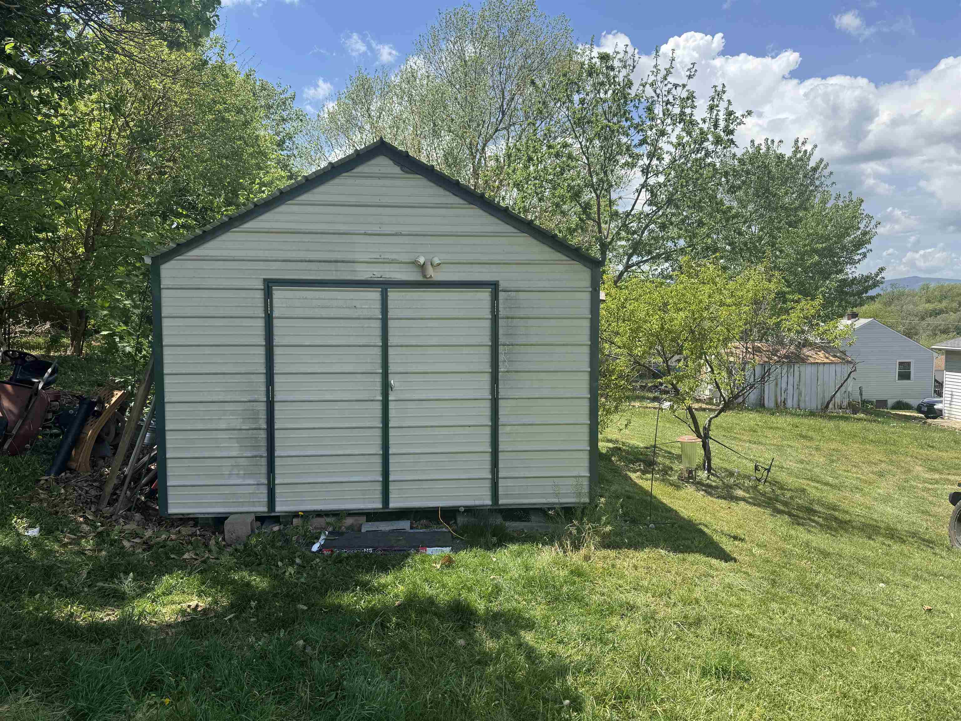 18 BREEZEWOOD DR, STAUNTON, Virginia 24401, 3 Bedrooms Bedrooms, ,2 BathroomsBathrooms,Residential,18 BREEZEWOOD DR,664071 MLS # 664071
