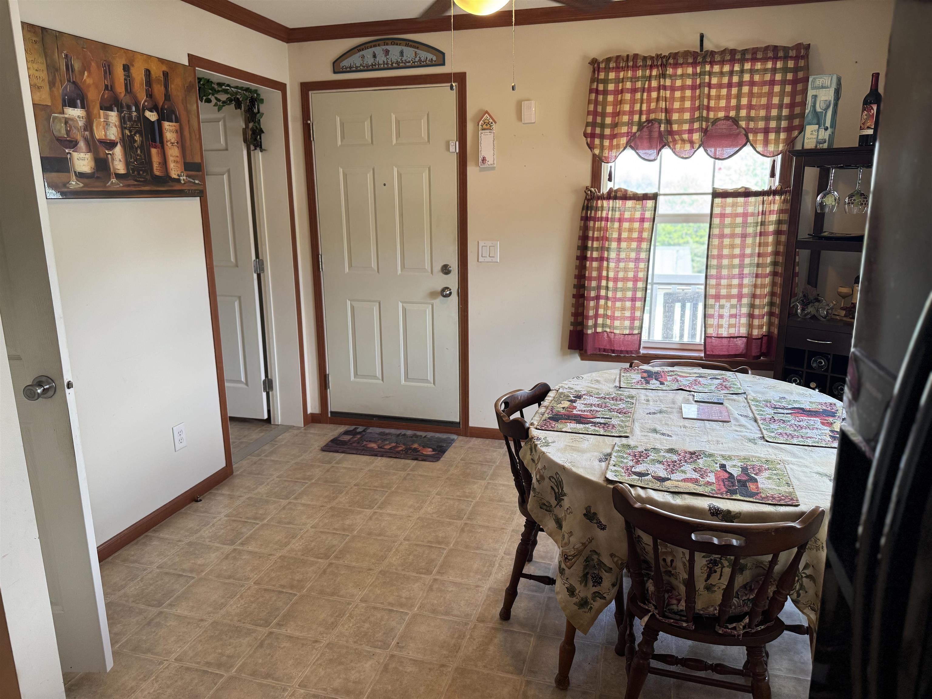 18 BREEZEWOOD DR, STAUNTON, Virginia 24401, 3 Bedrooms Bedrooms, ,2 BathroomsBathrooms,Residential,18 BREEZEWOOD DR,664071 MLS # 664071