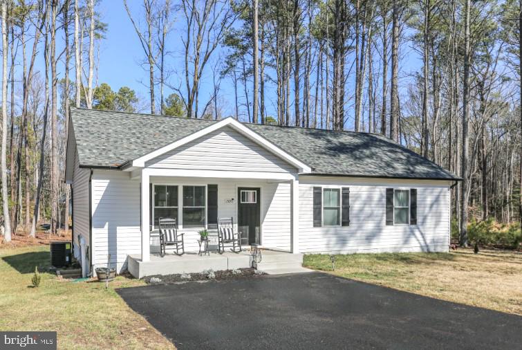159 WOODBINE DR, COLONIAL BEACH, Virginia 22443, 3 Bedrooms Bedrooms, ,2 BathroomsBathrooms,Residential,For sale,159 WOODBINE DR,VAWE2008578 MLS # VAWE2008578