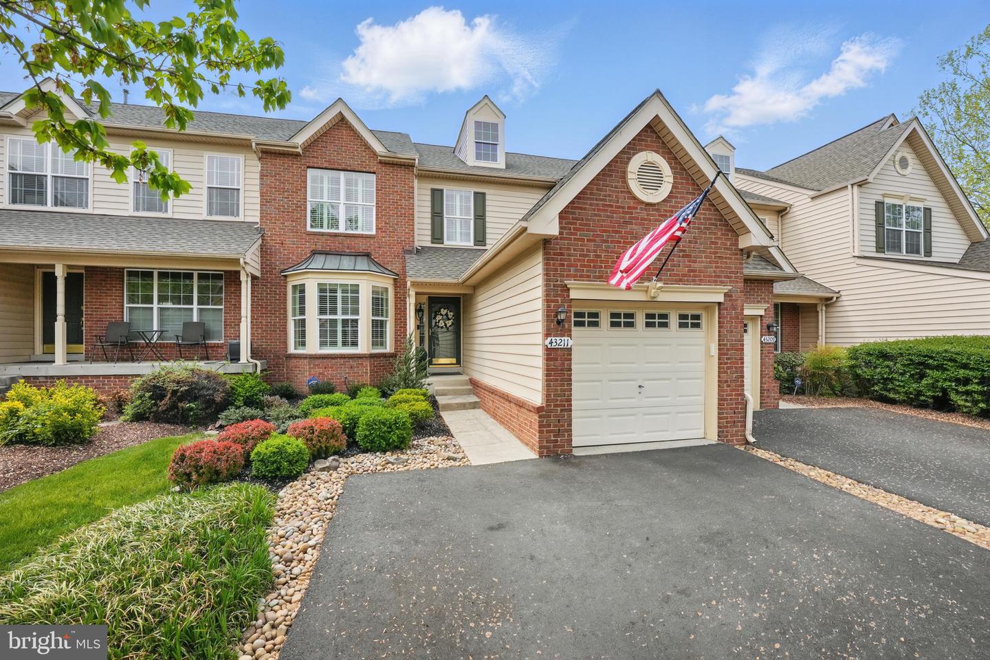 43211 SOMERSET HILLS TER, ASHBURN, Virginia 20147, 4 Bedrooms Bedrooms, ,2 BathroomsBathrooms,Residential,For sale,43211 SOMERSET HILLS TER,VALO2093120 MLS # VALO2093120